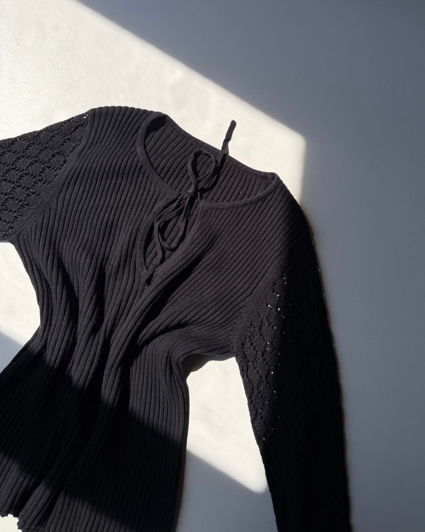 Keyhole ribbed sweater
