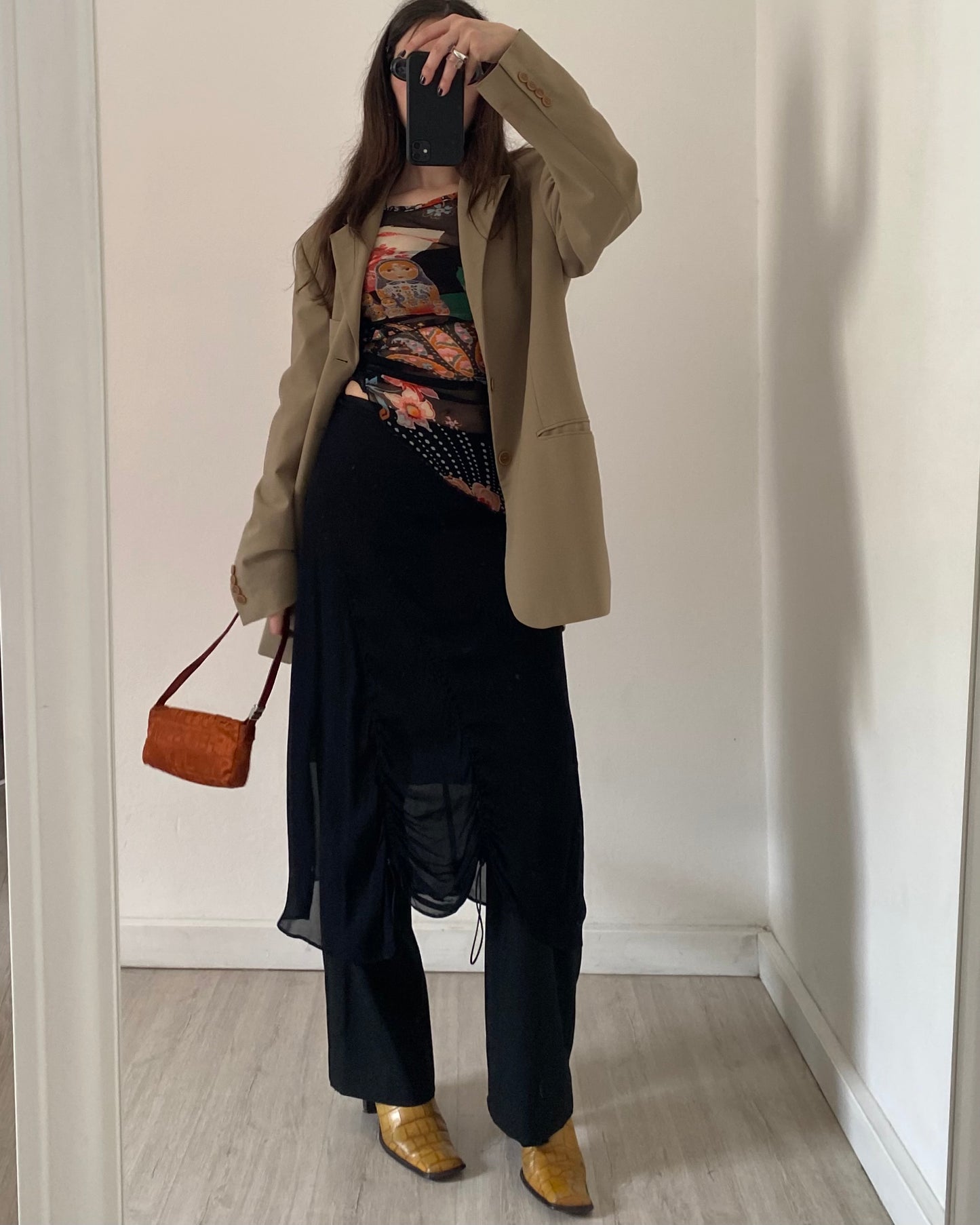 Micro mesh graphic print top