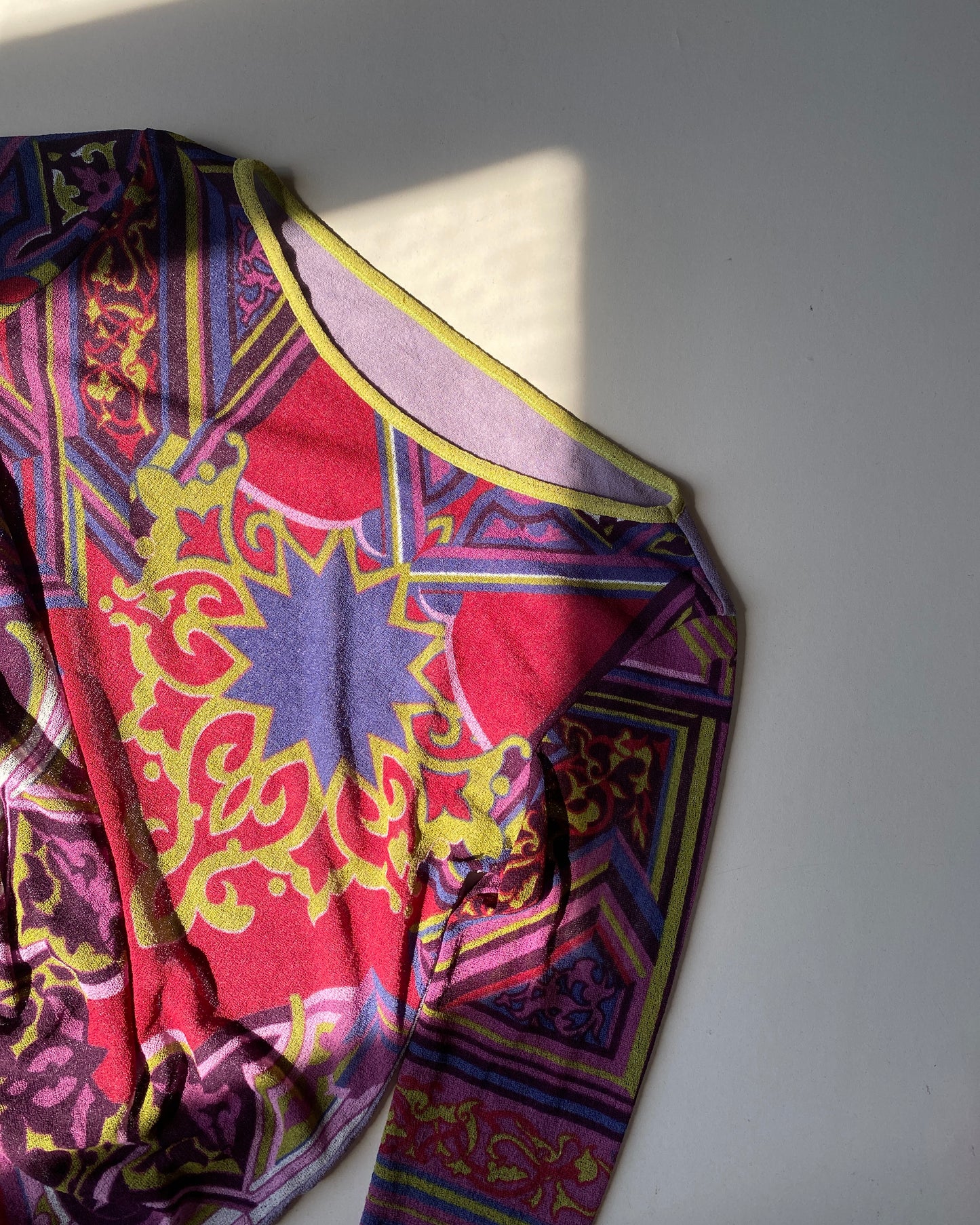 00s graphic print long sleeves top