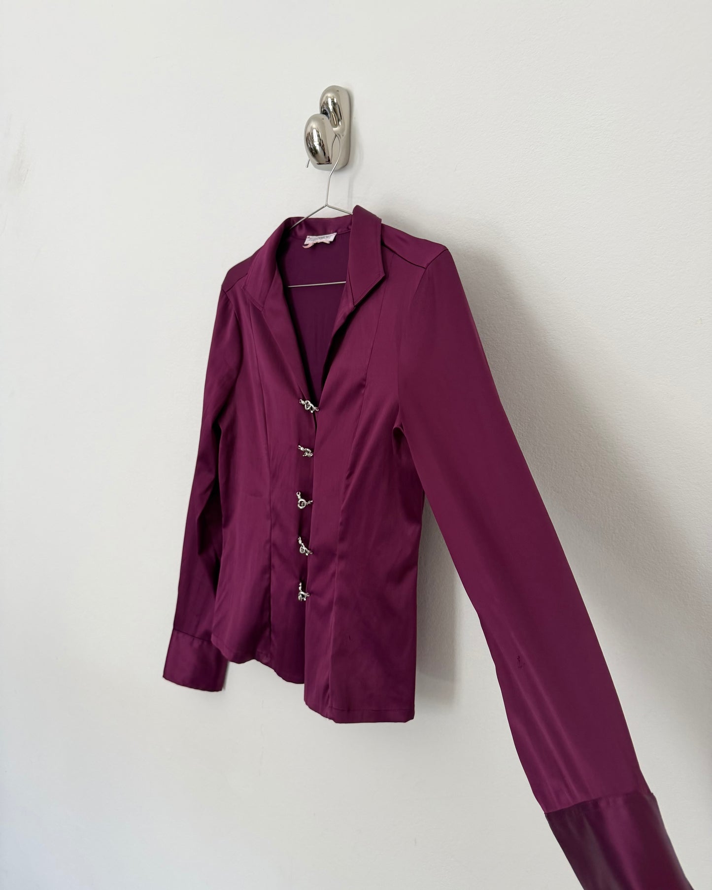 Satin shirt with metal hooks