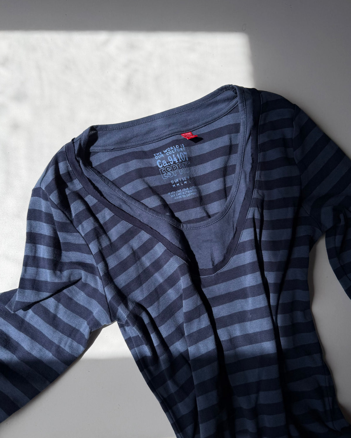 Striped long sleeves top