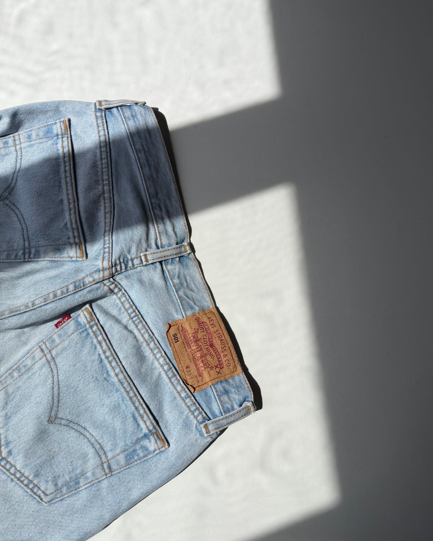 90s Levi's 501 jeans
