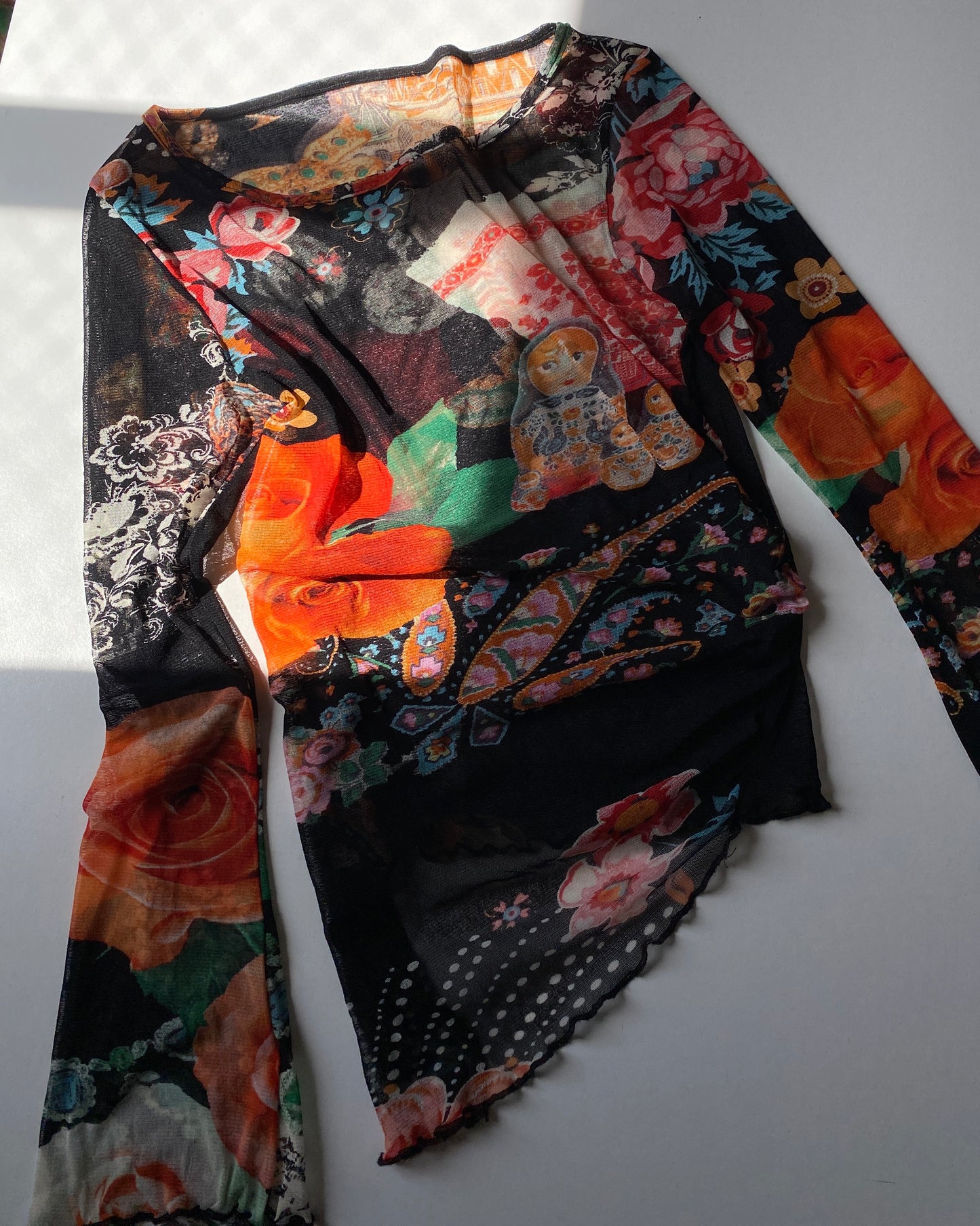 Micro mesh graphic print top