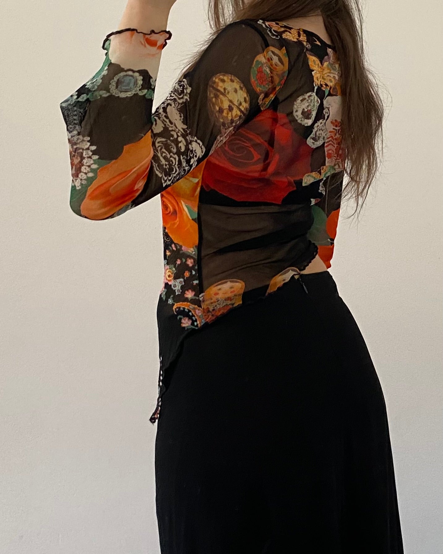 Micro mesh graphic print top