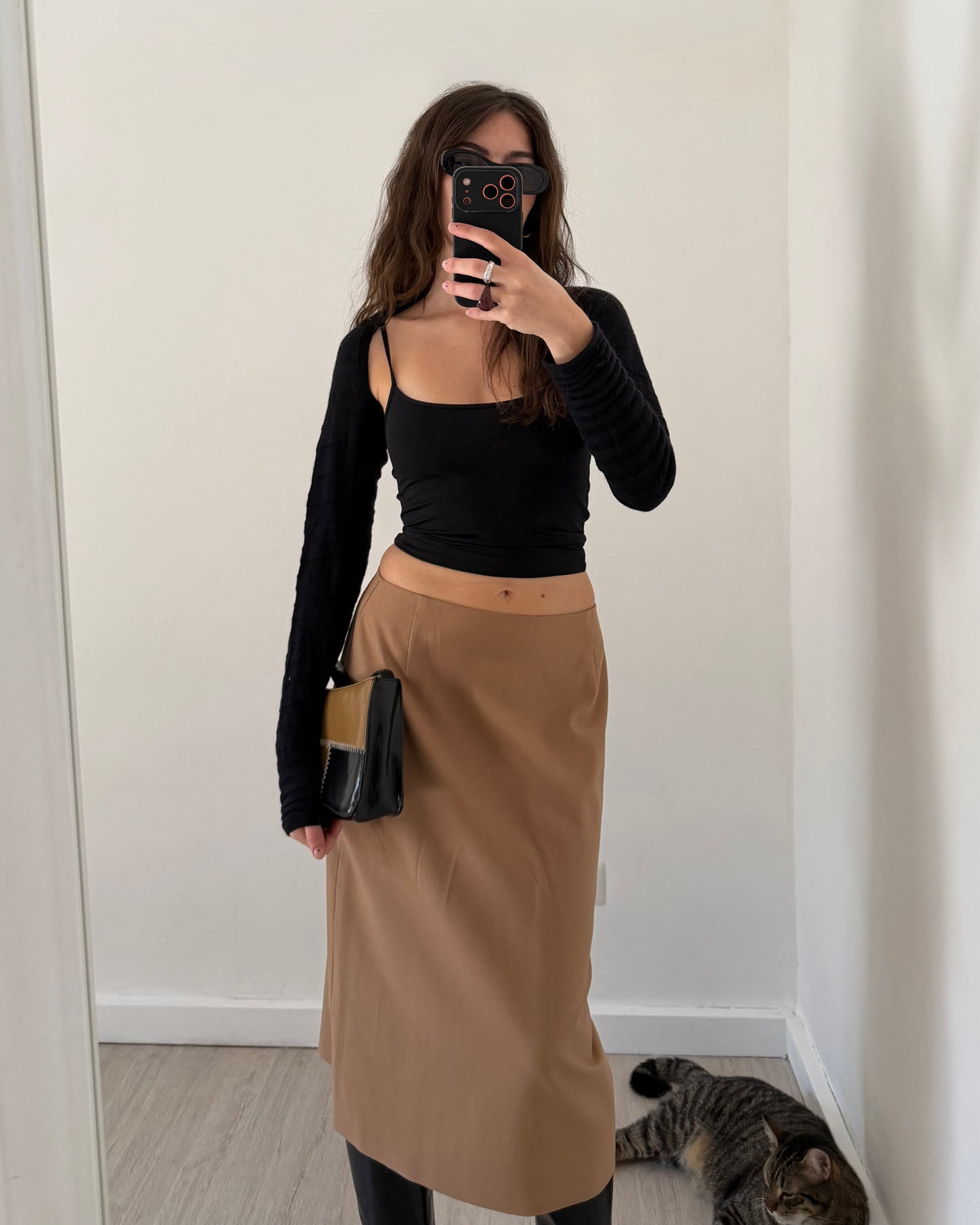 00s beige pencil skirt