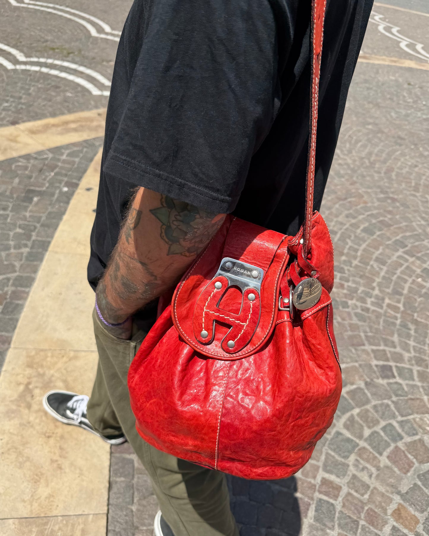 Hogan leather bucket bag