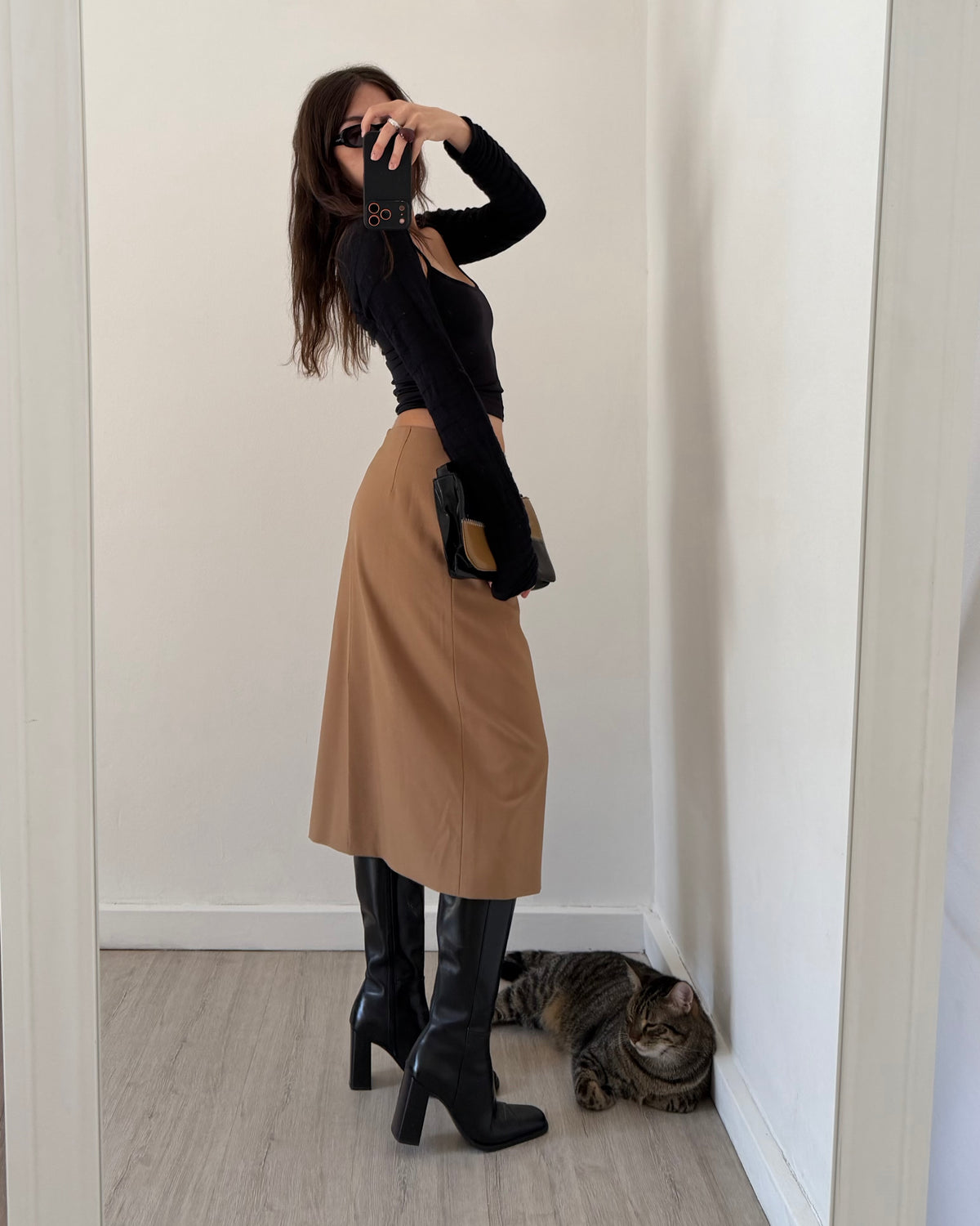 00s beige pencil skirt