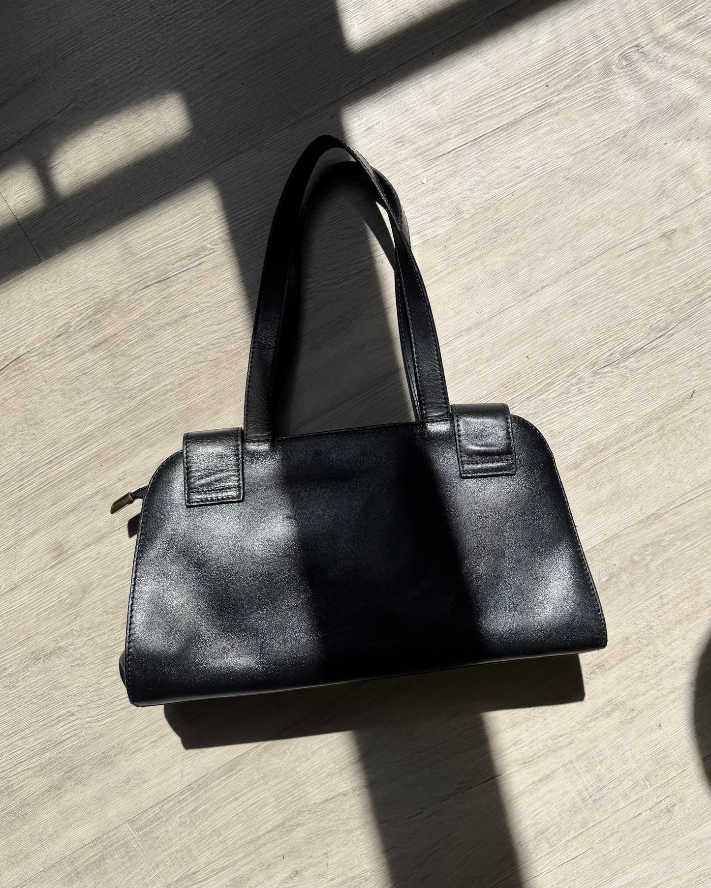 Leather bag