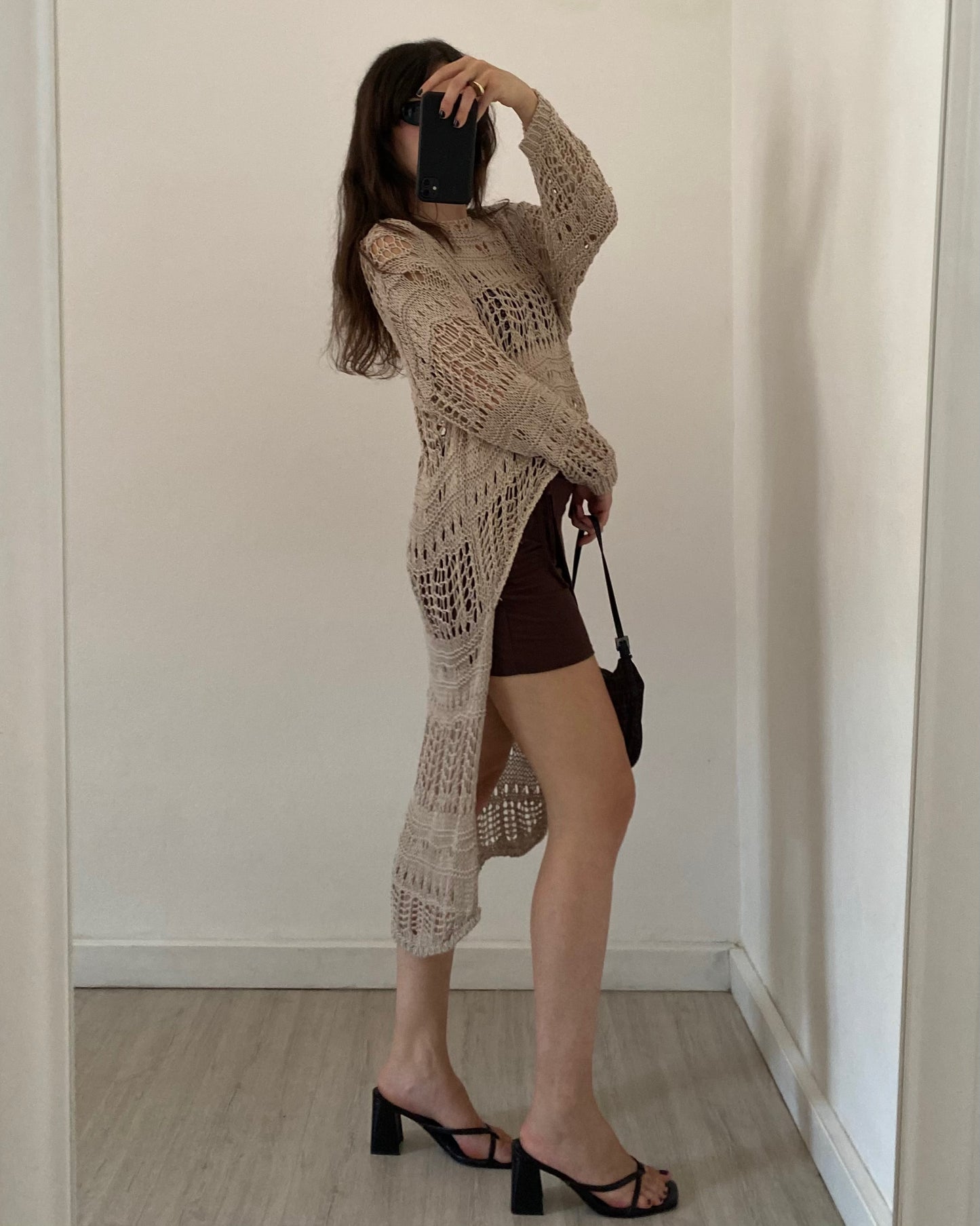 Crochet asymmetric top