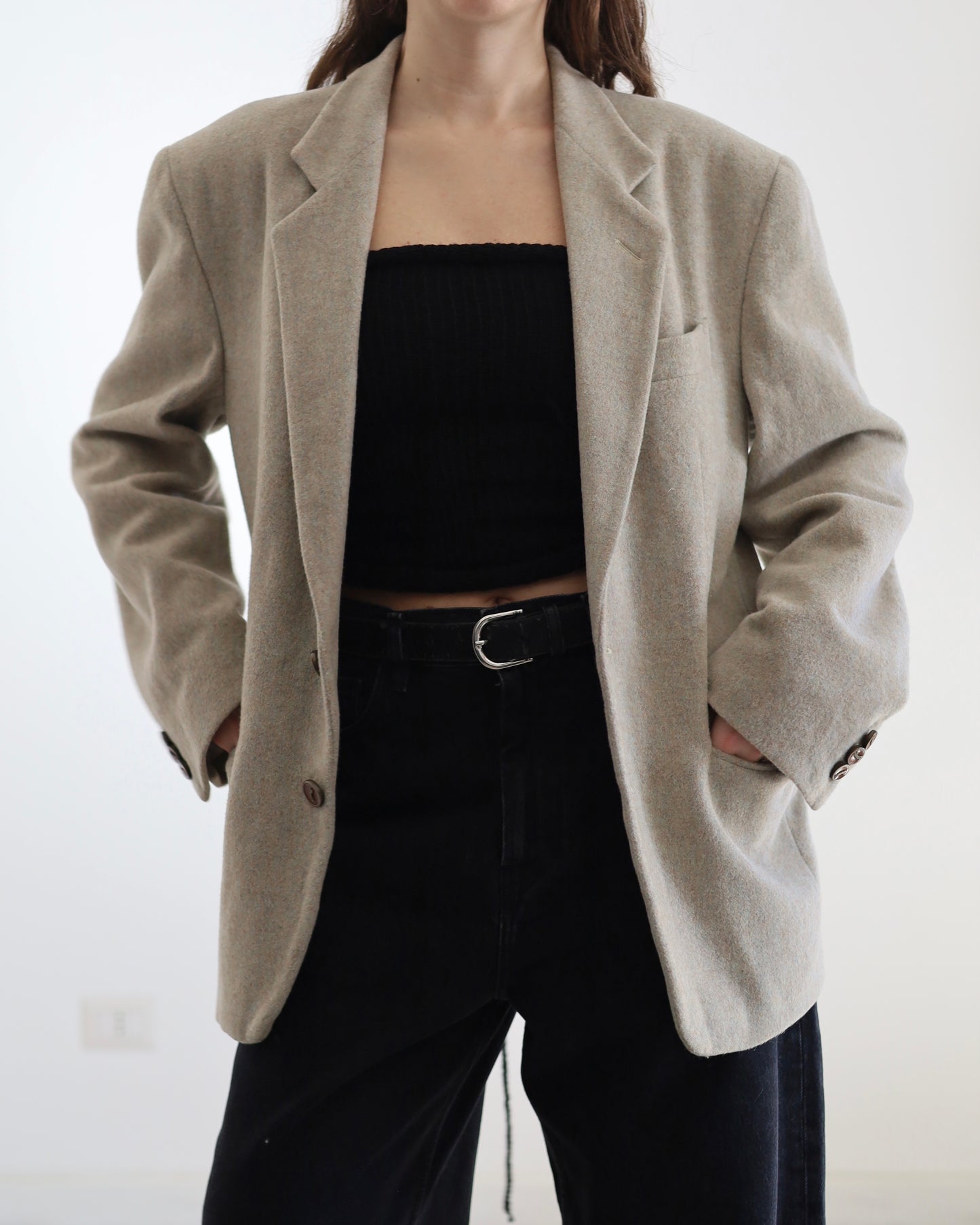 Neutral wool blazer