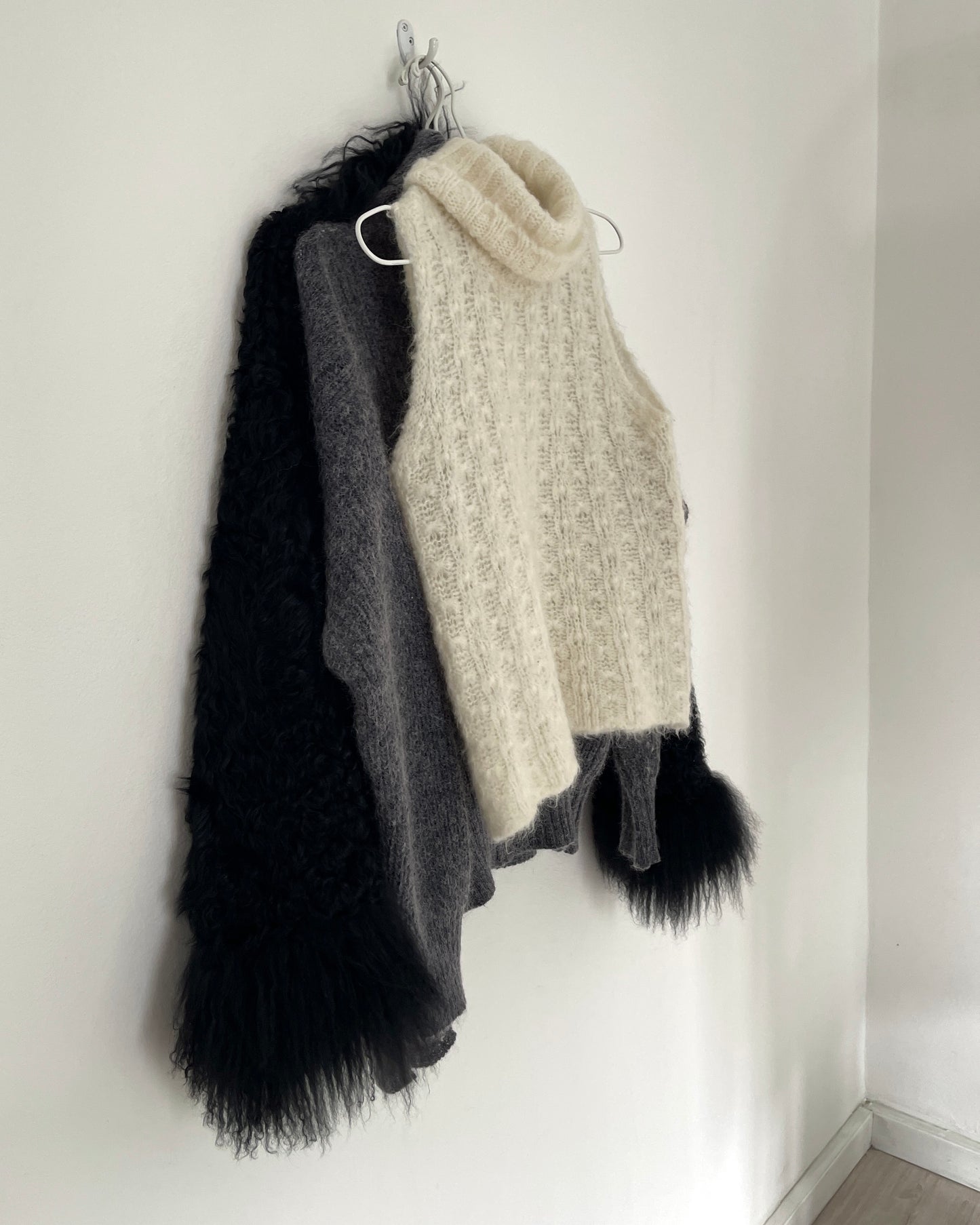 Mohair knit sleeveless top