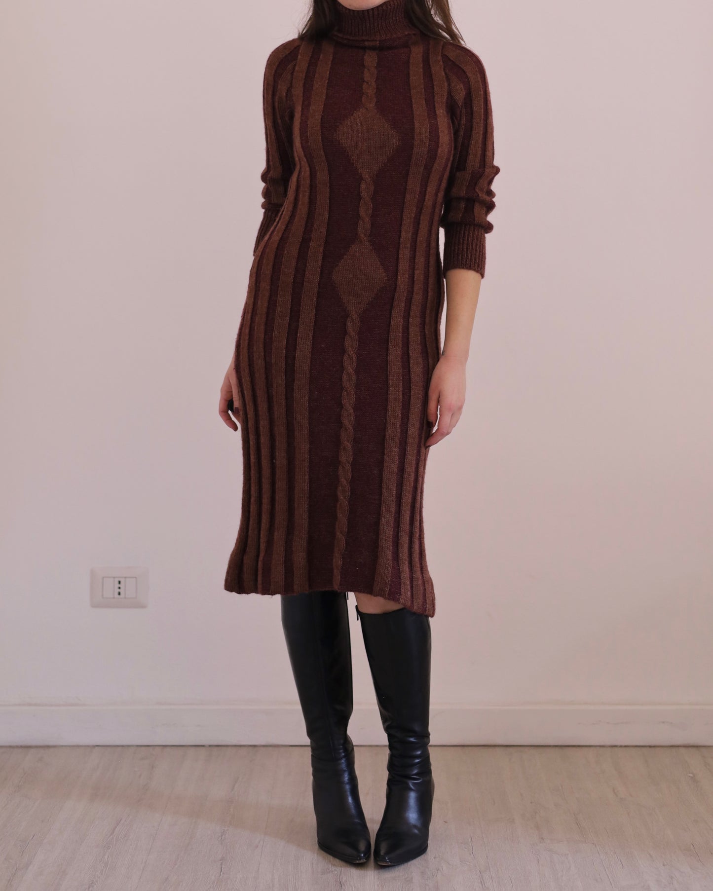 Roll-neck knit midi dress