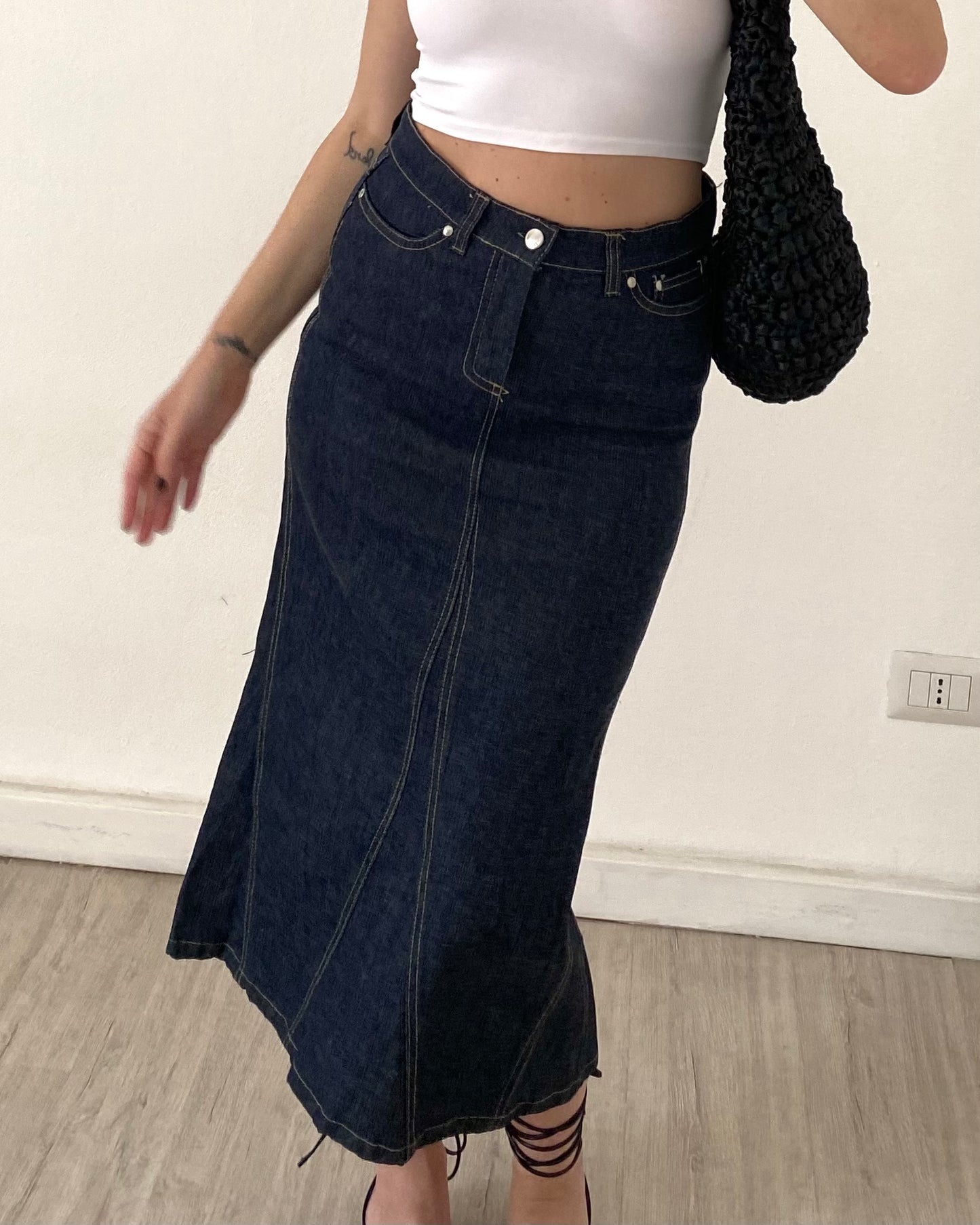 Longuette denim skirt