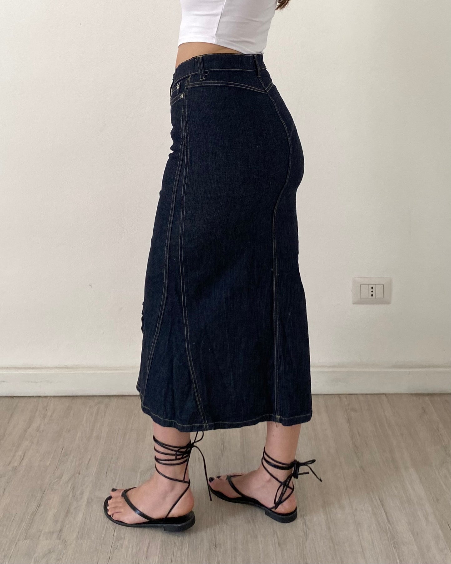 Longuette denim skirt