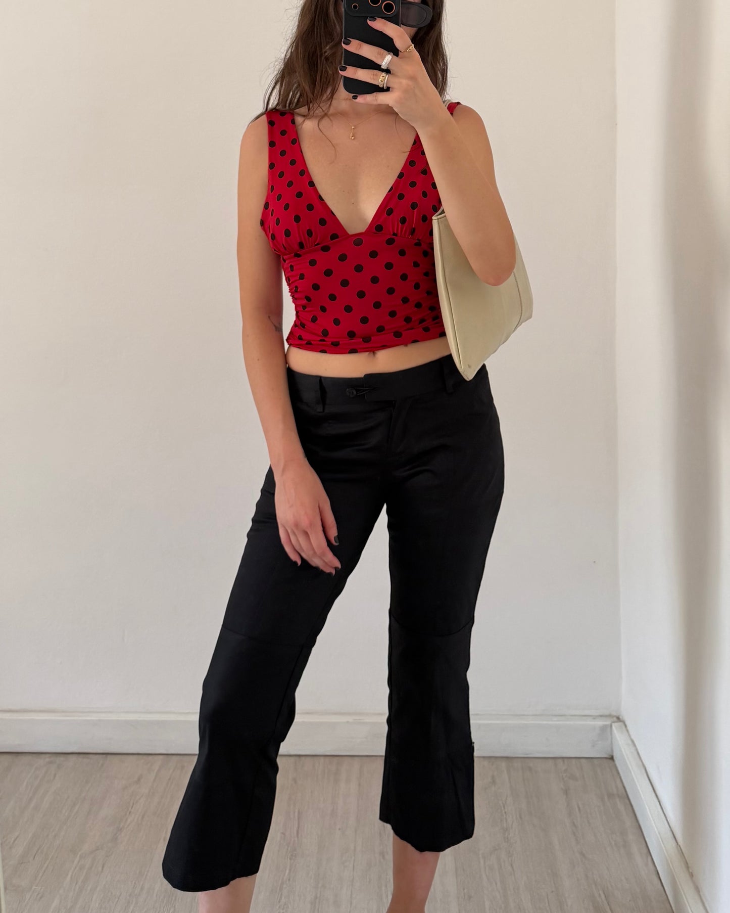 Black capri pants