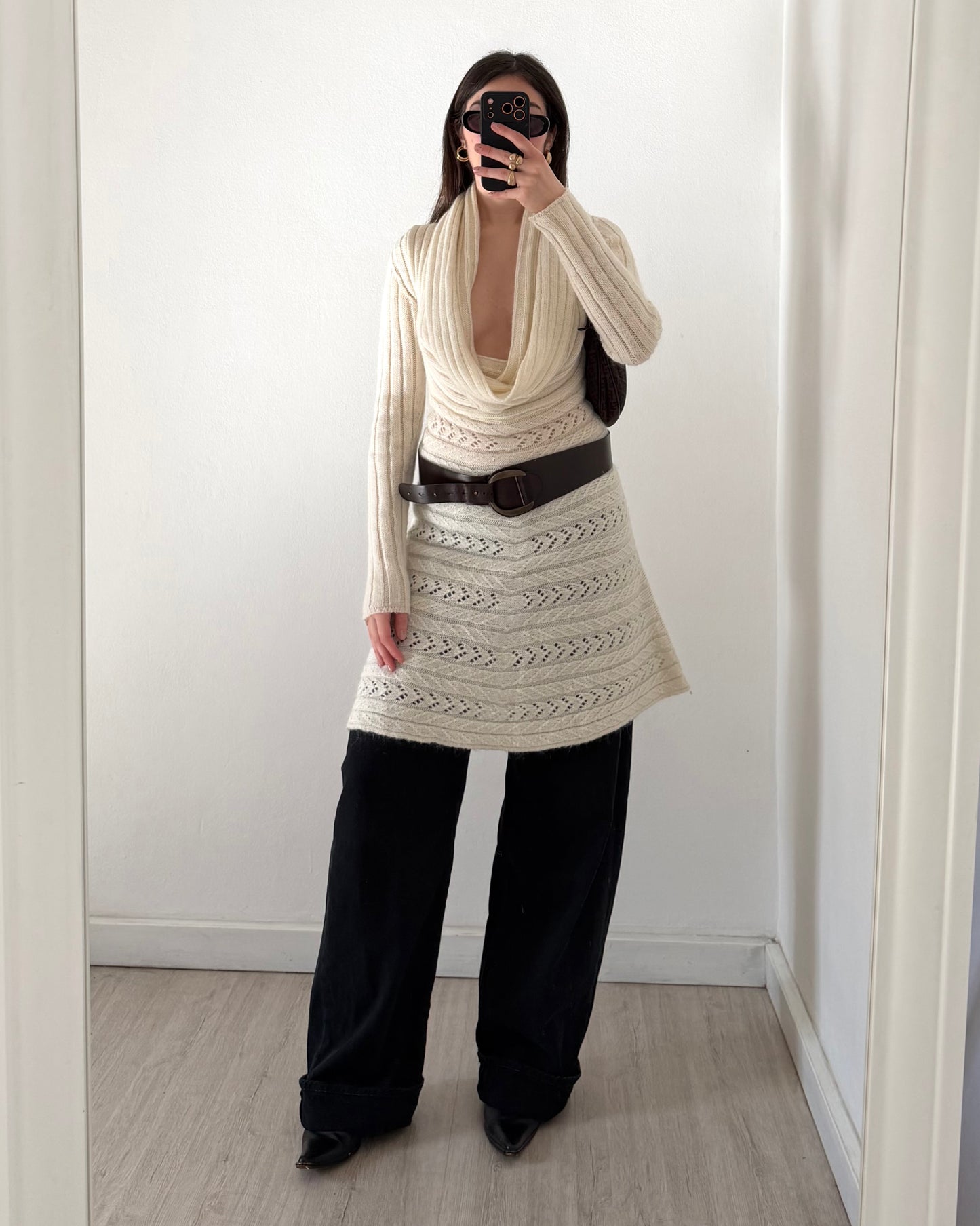 Off the shoulderd knit dress