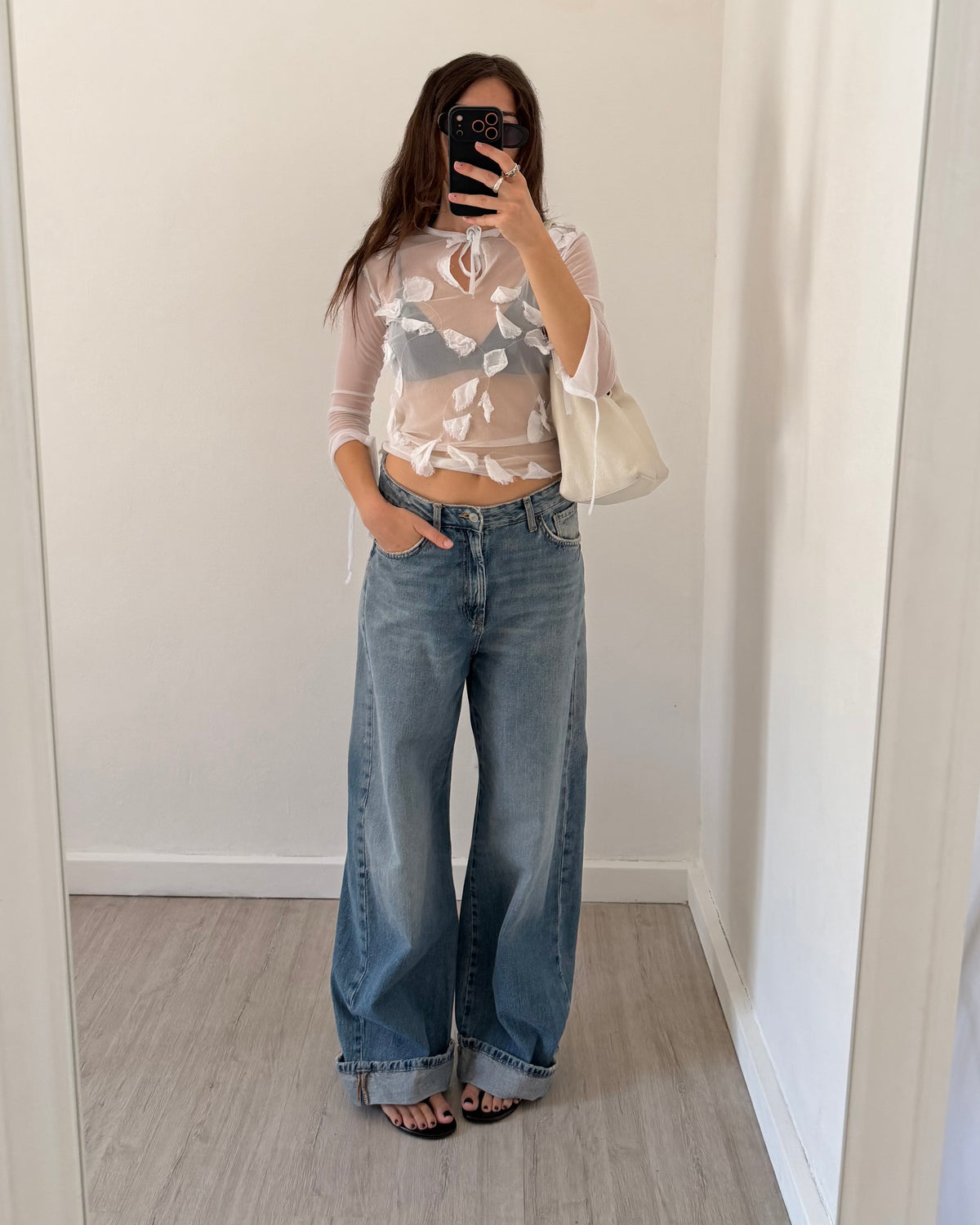 White leather shoulder bag