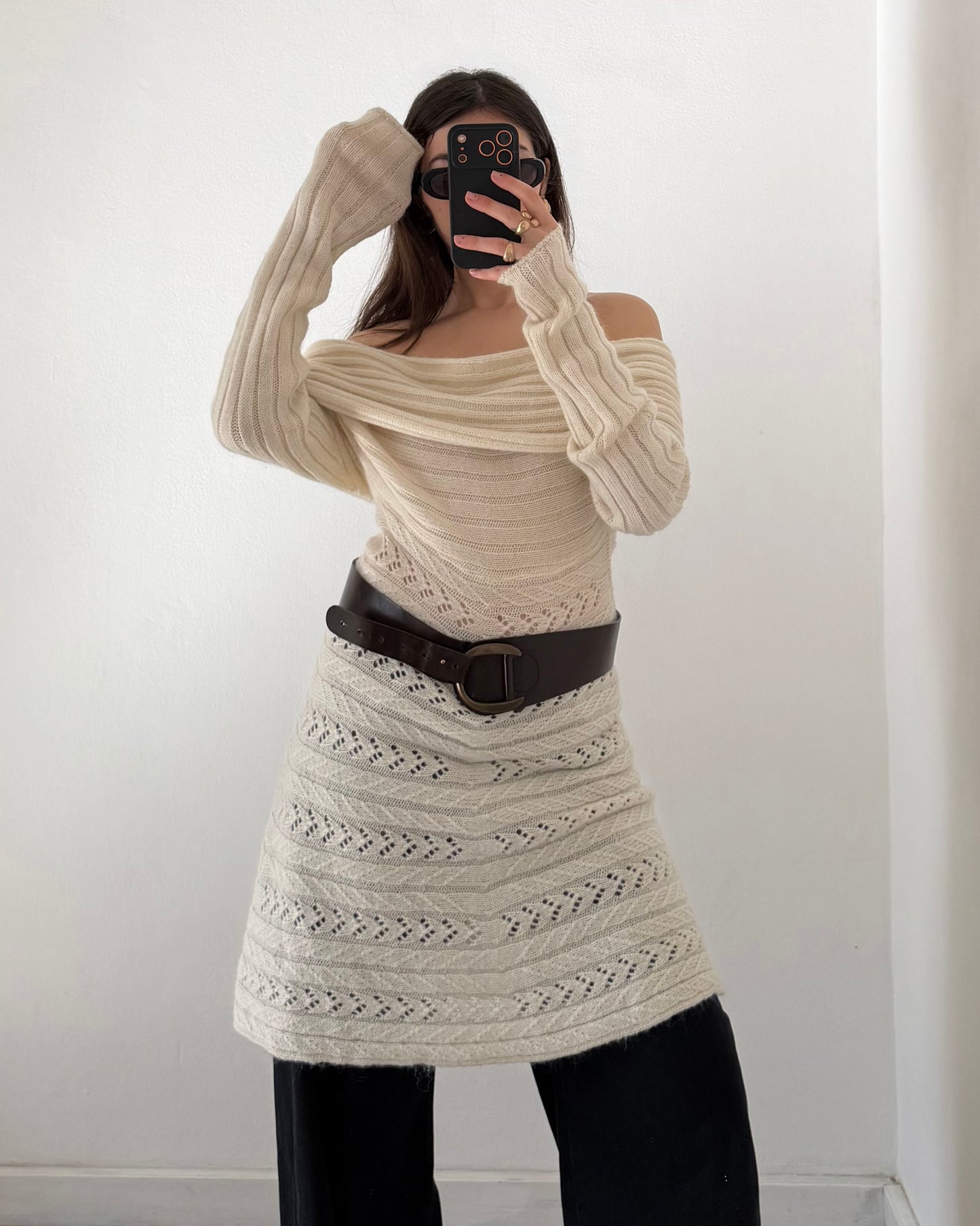 Off the shoulderd knit dress
