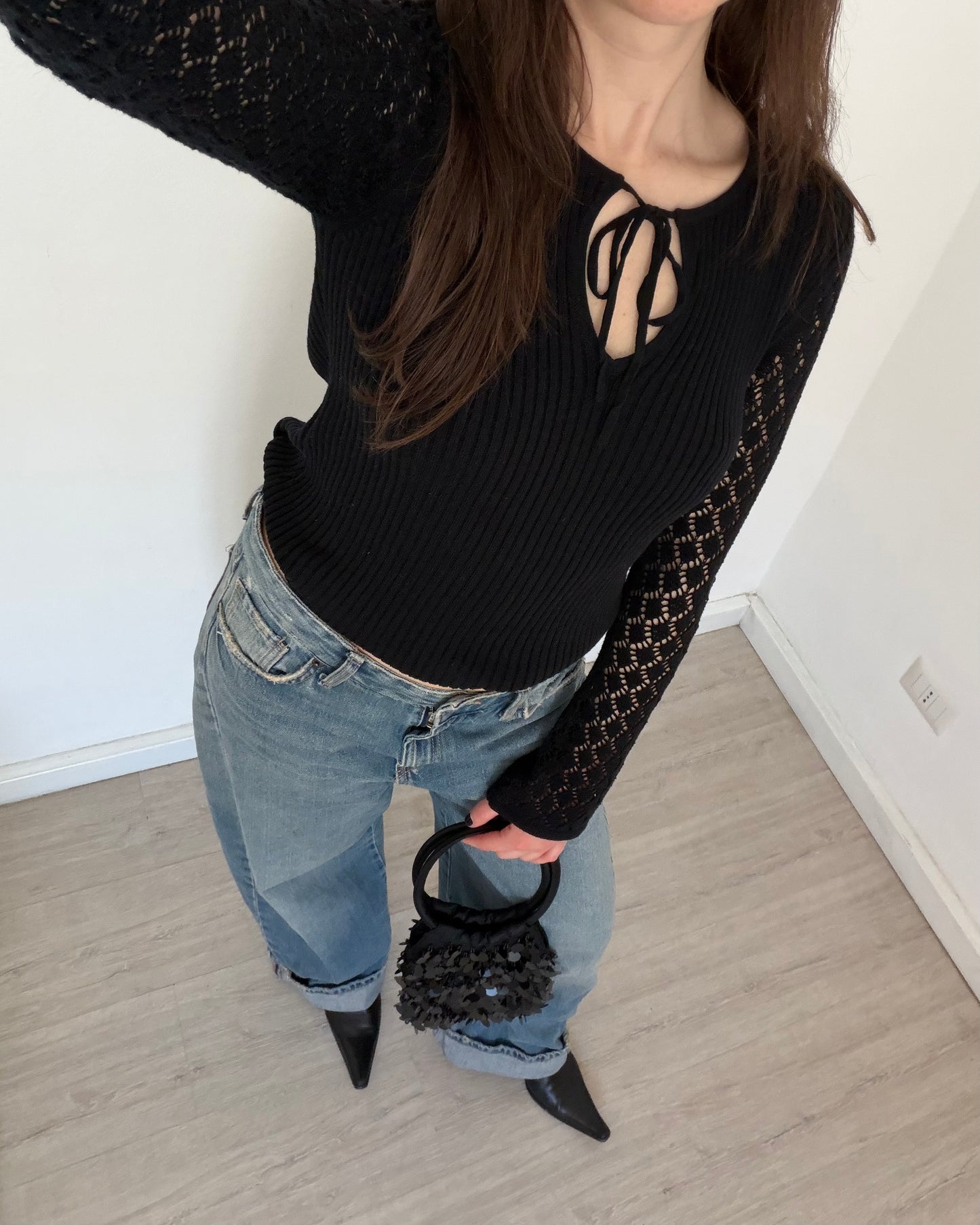Keyhole ribbed sweater