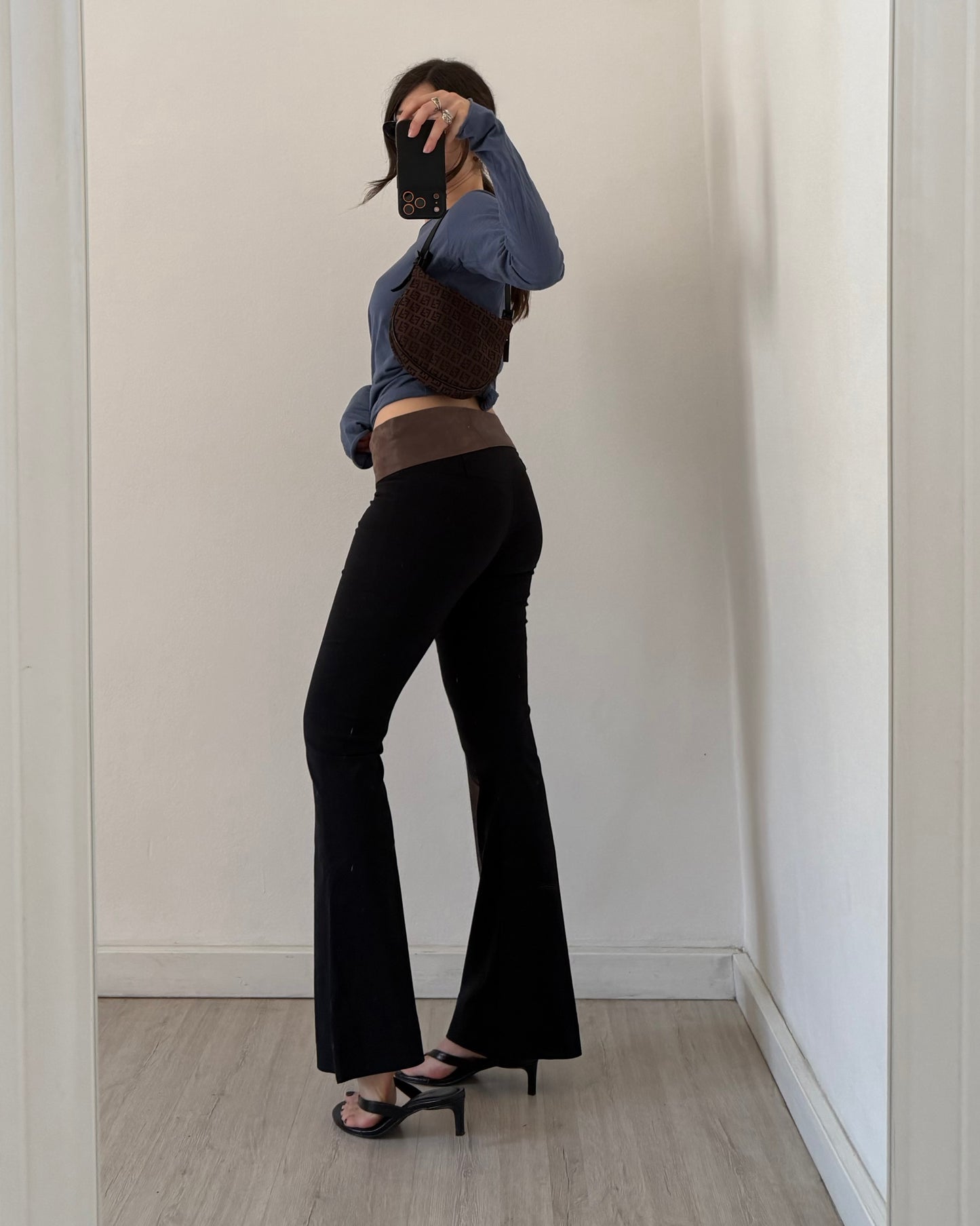 y2k black flares