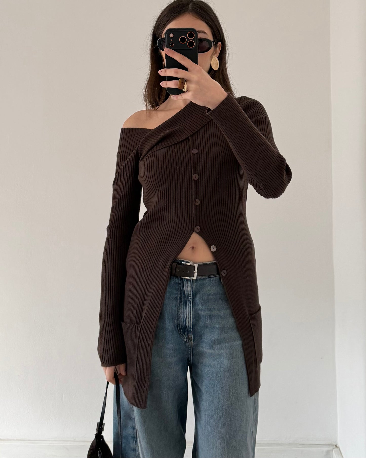 Asymmetric long knit