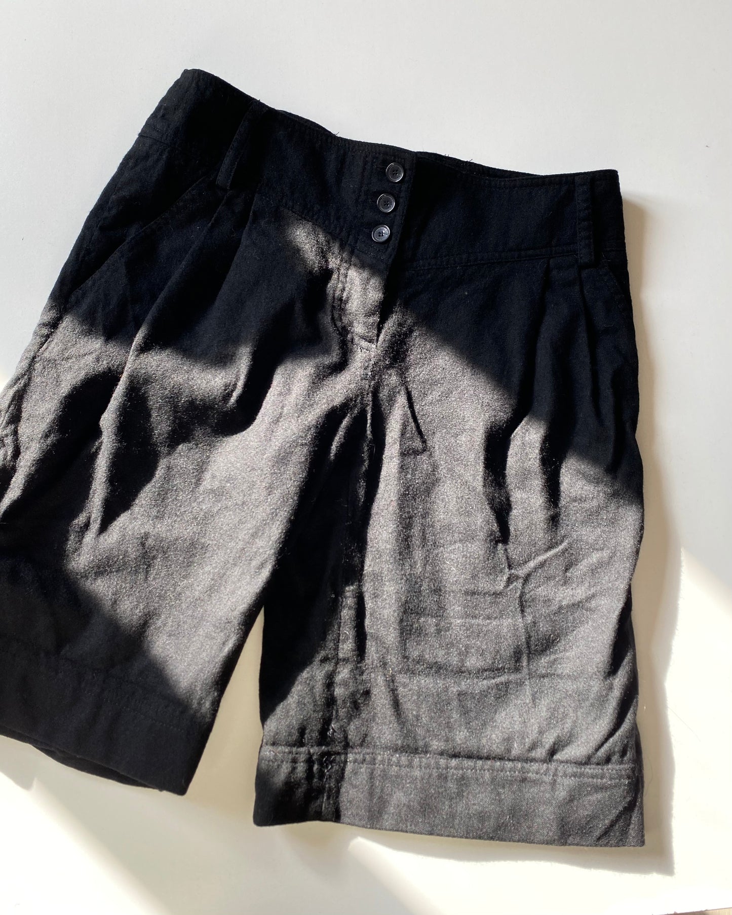 Wool bermuda shorts