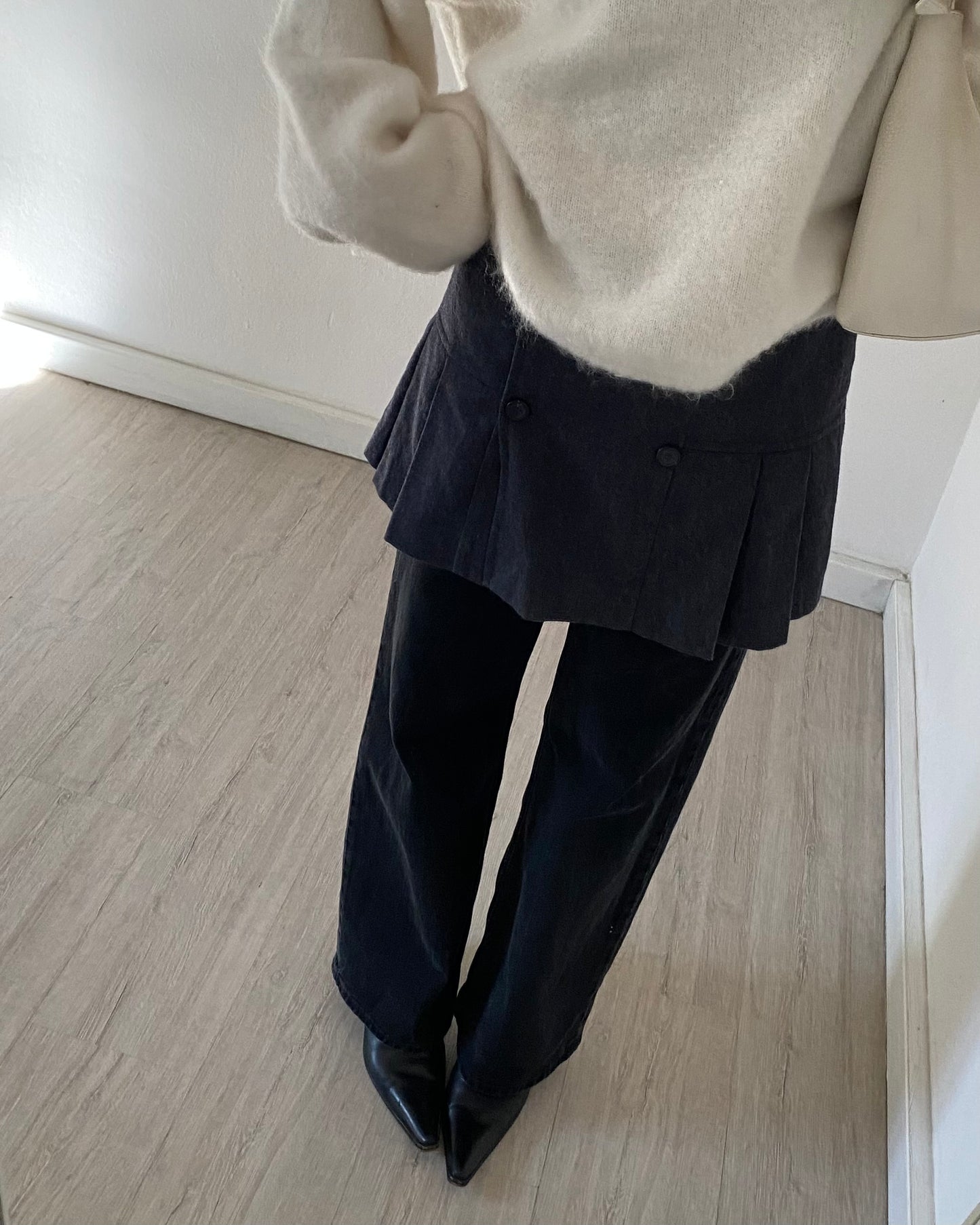 Wool pleated mini skirt