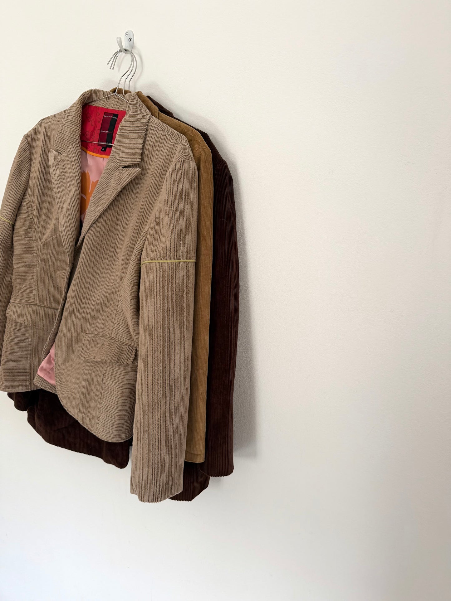 00s cord blazer with embroidery