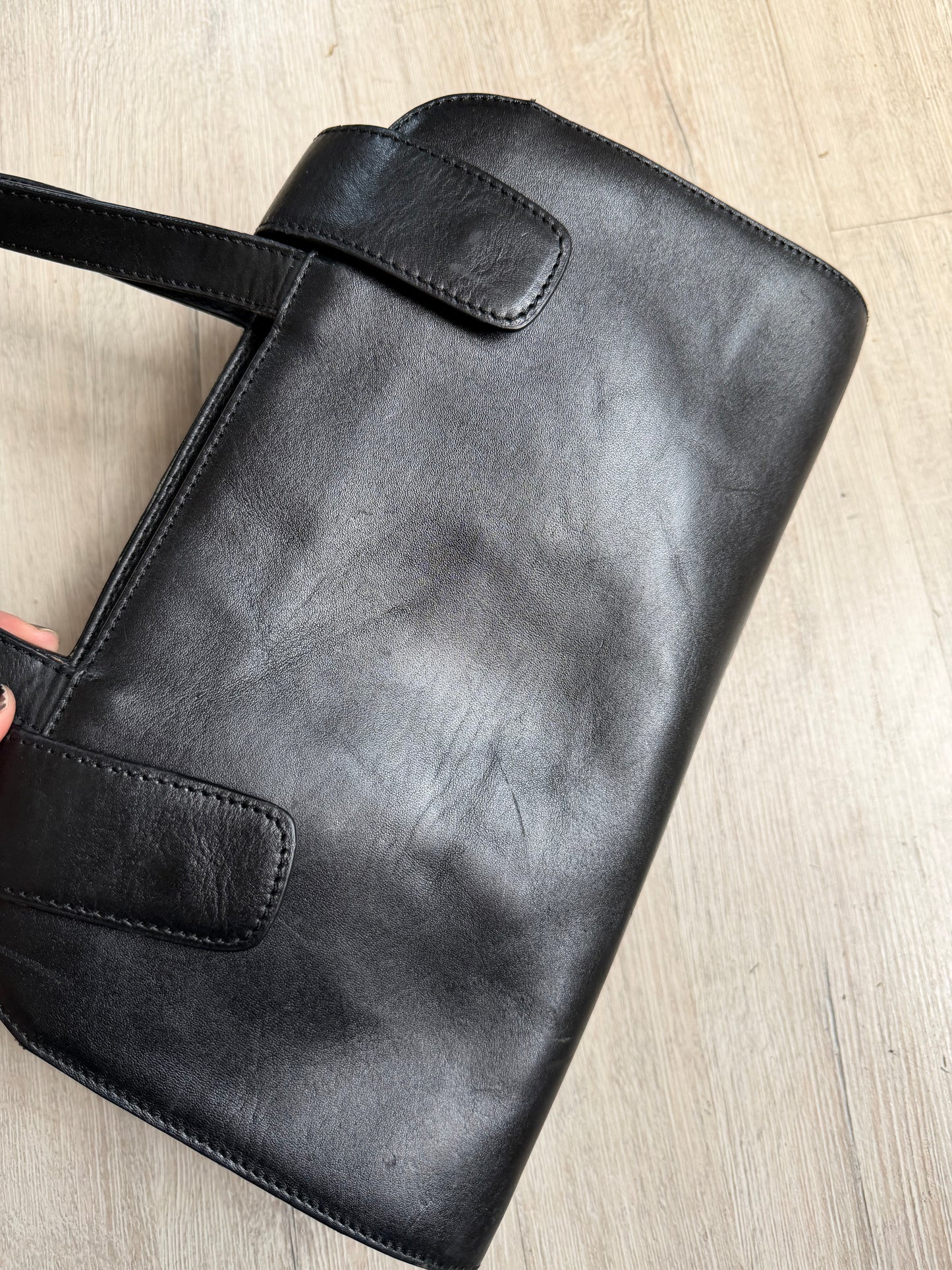 Leather bag