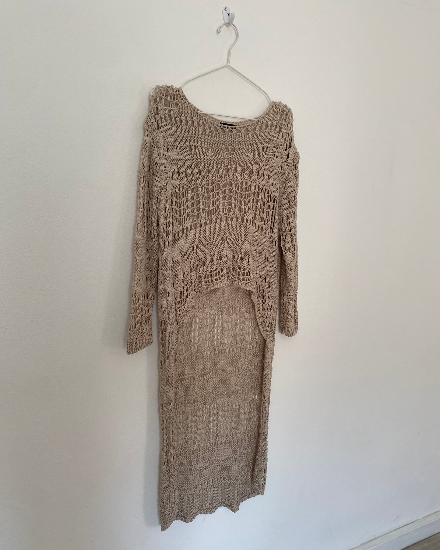 Crochet asymmetric top