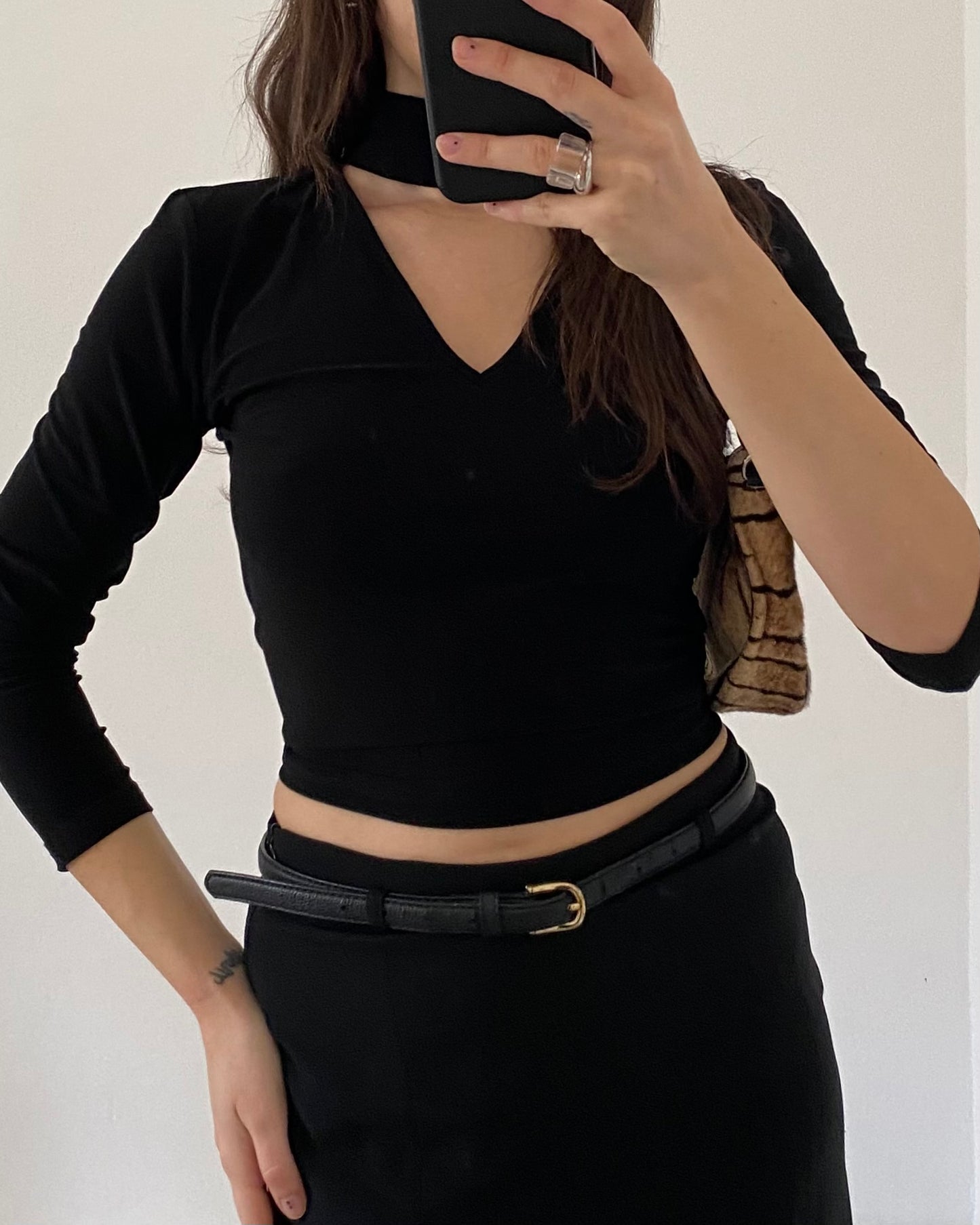 Cut out long sleeves top