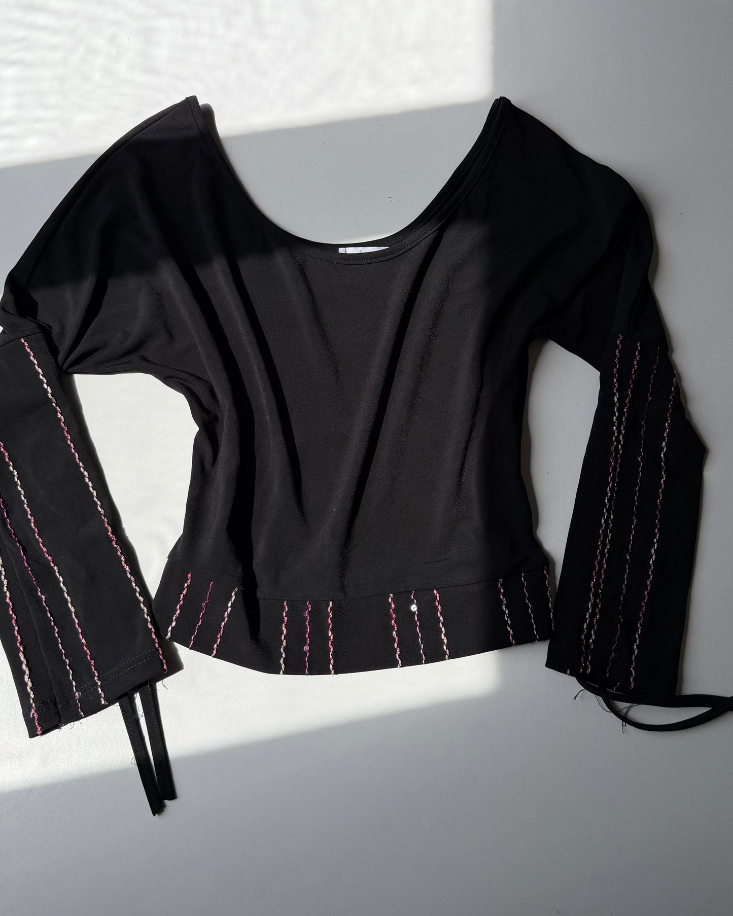 00s embroidered top