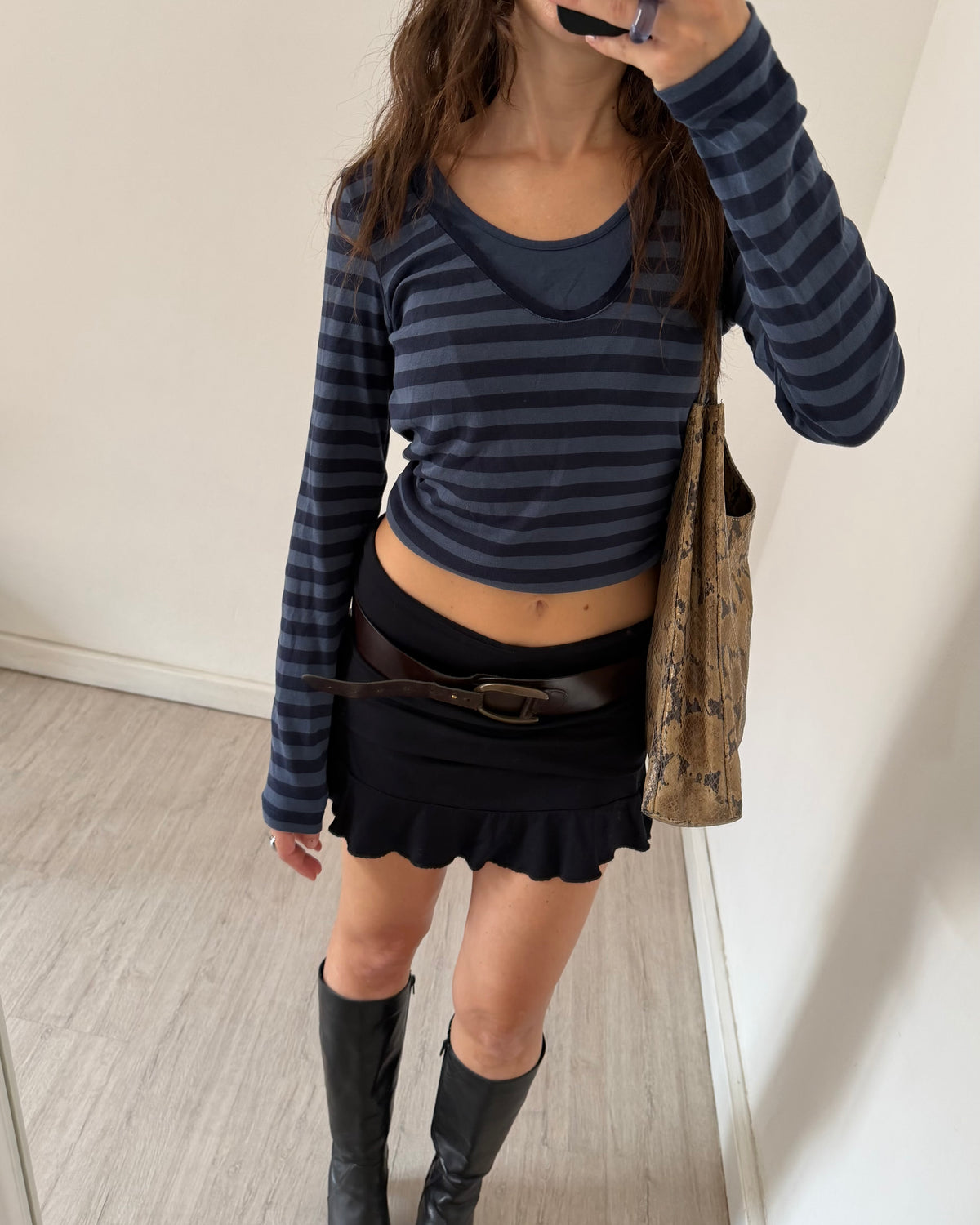 Striped long sleeves top
