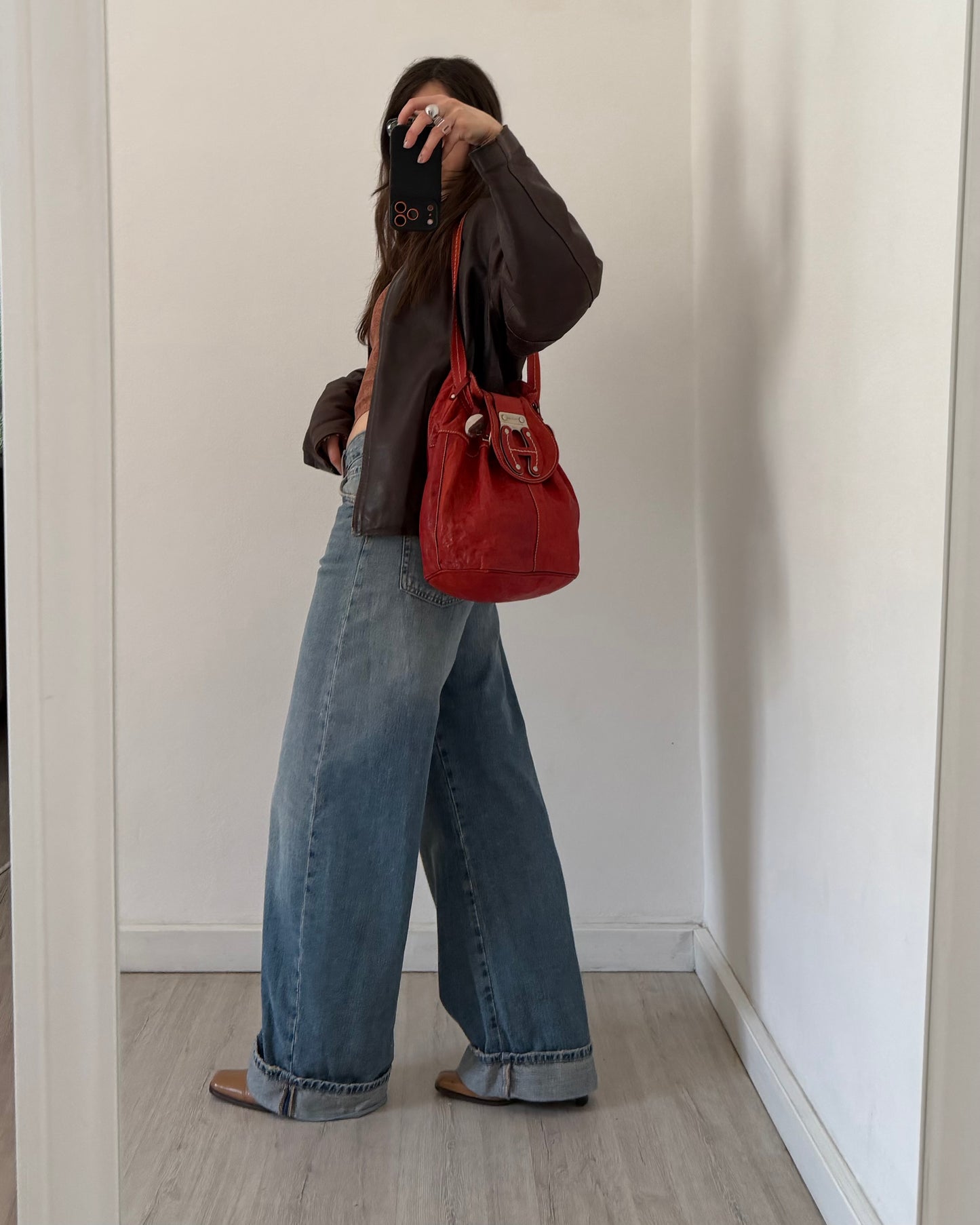 Hogan leather bucket bag
