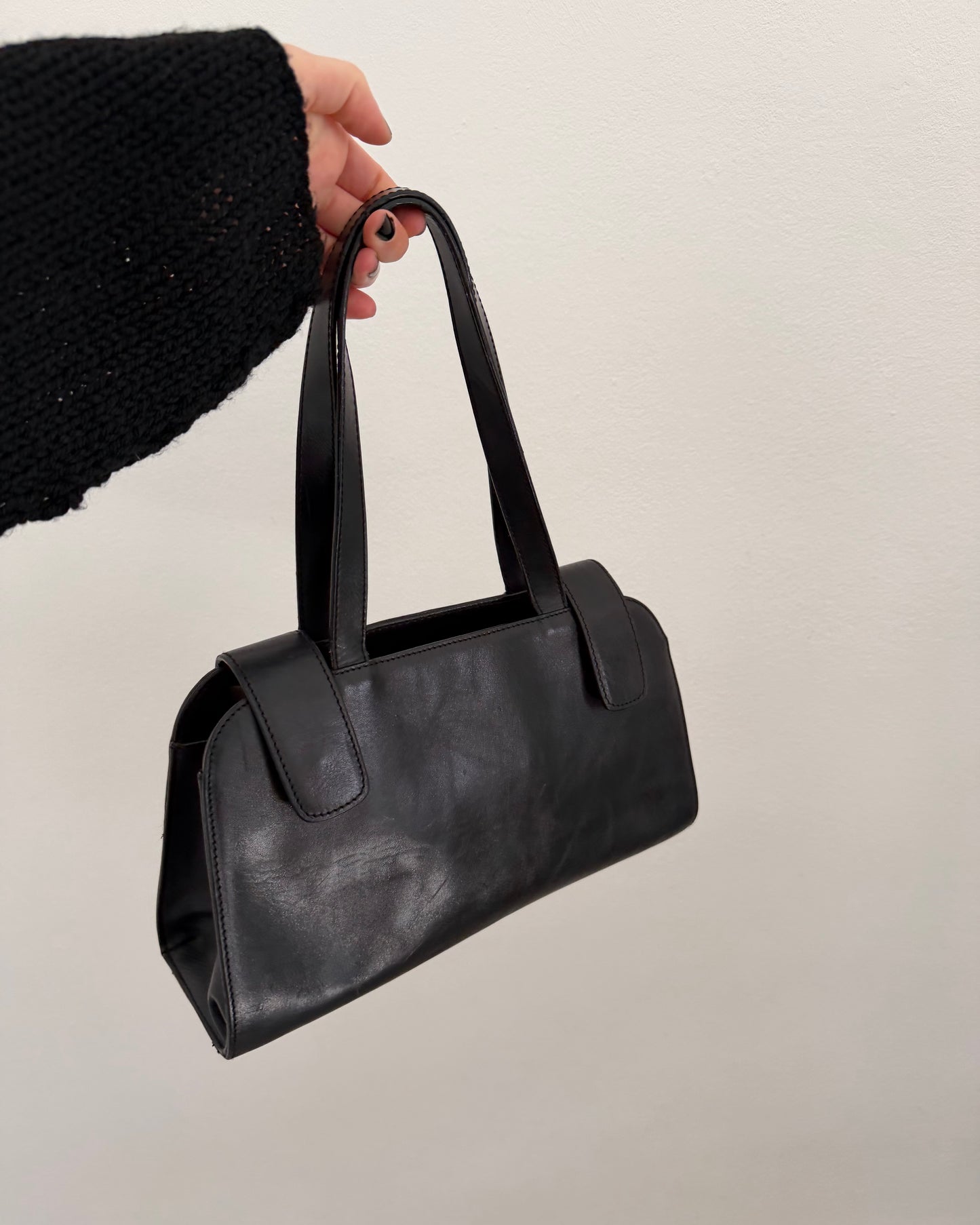 Leather bag