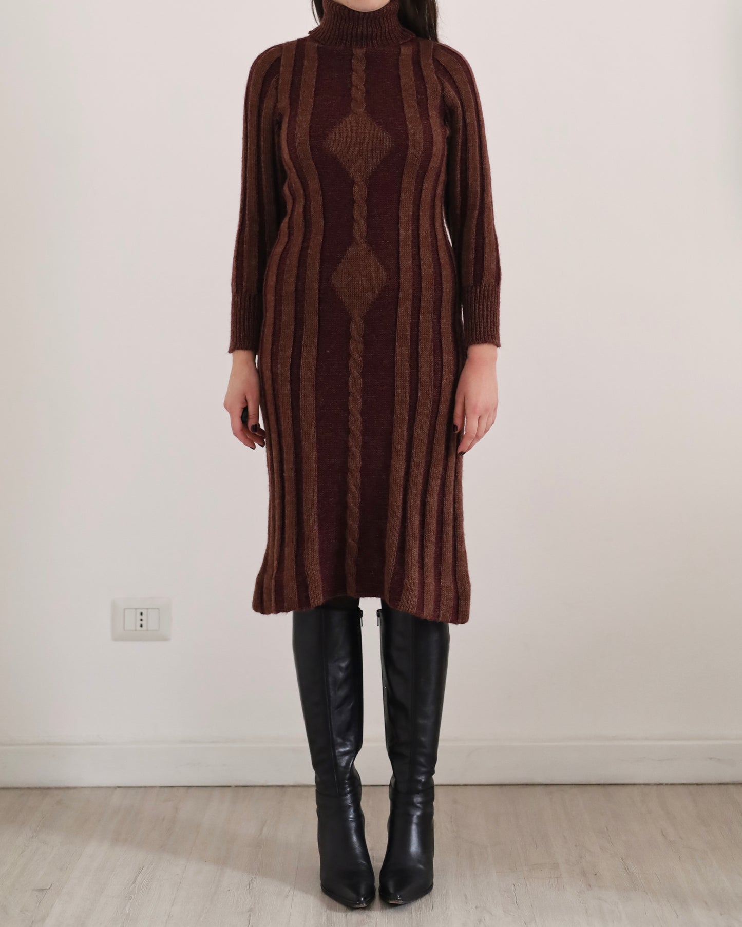 Roll-neck knit midi dress