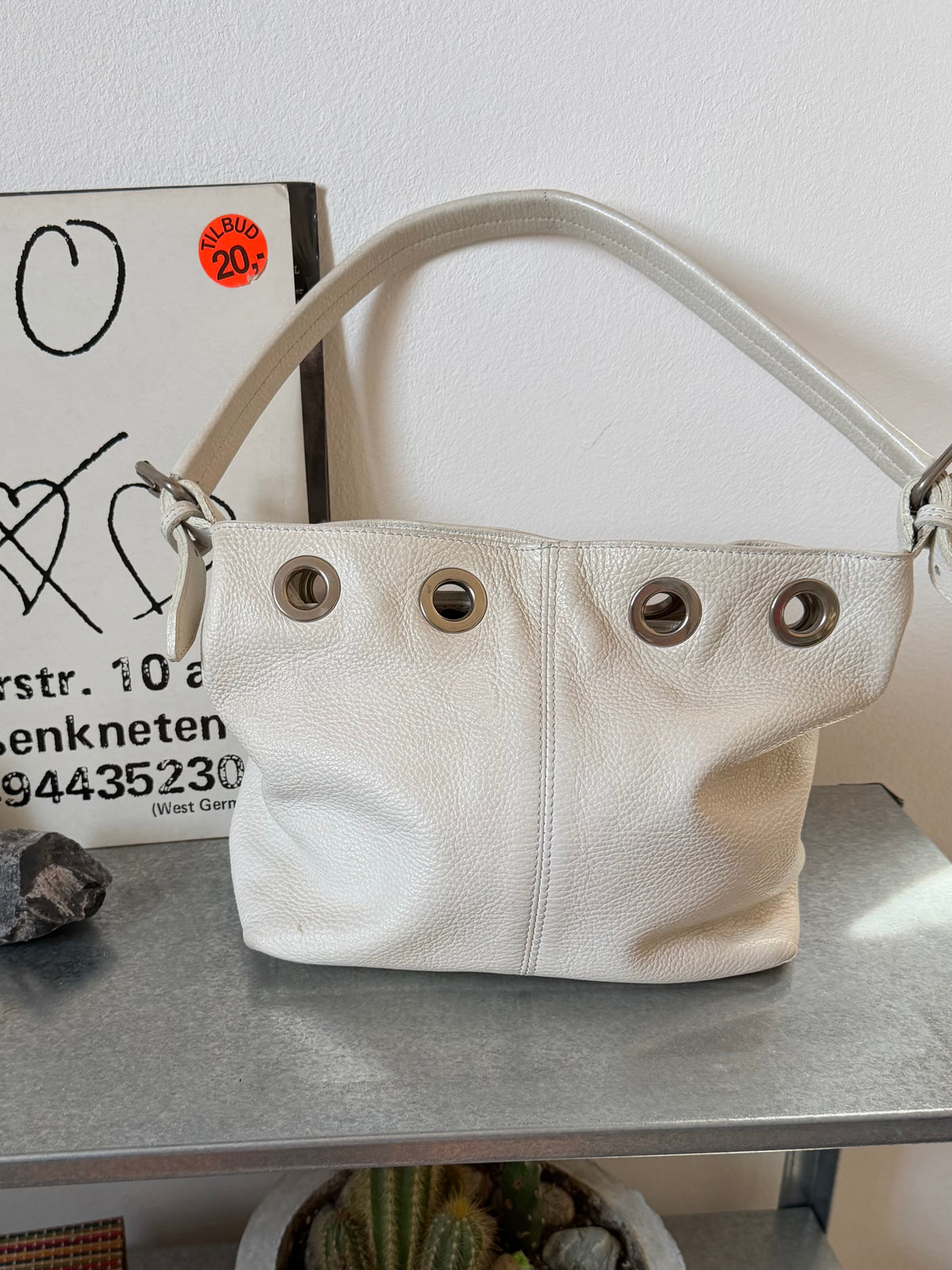White leather shoulder bag