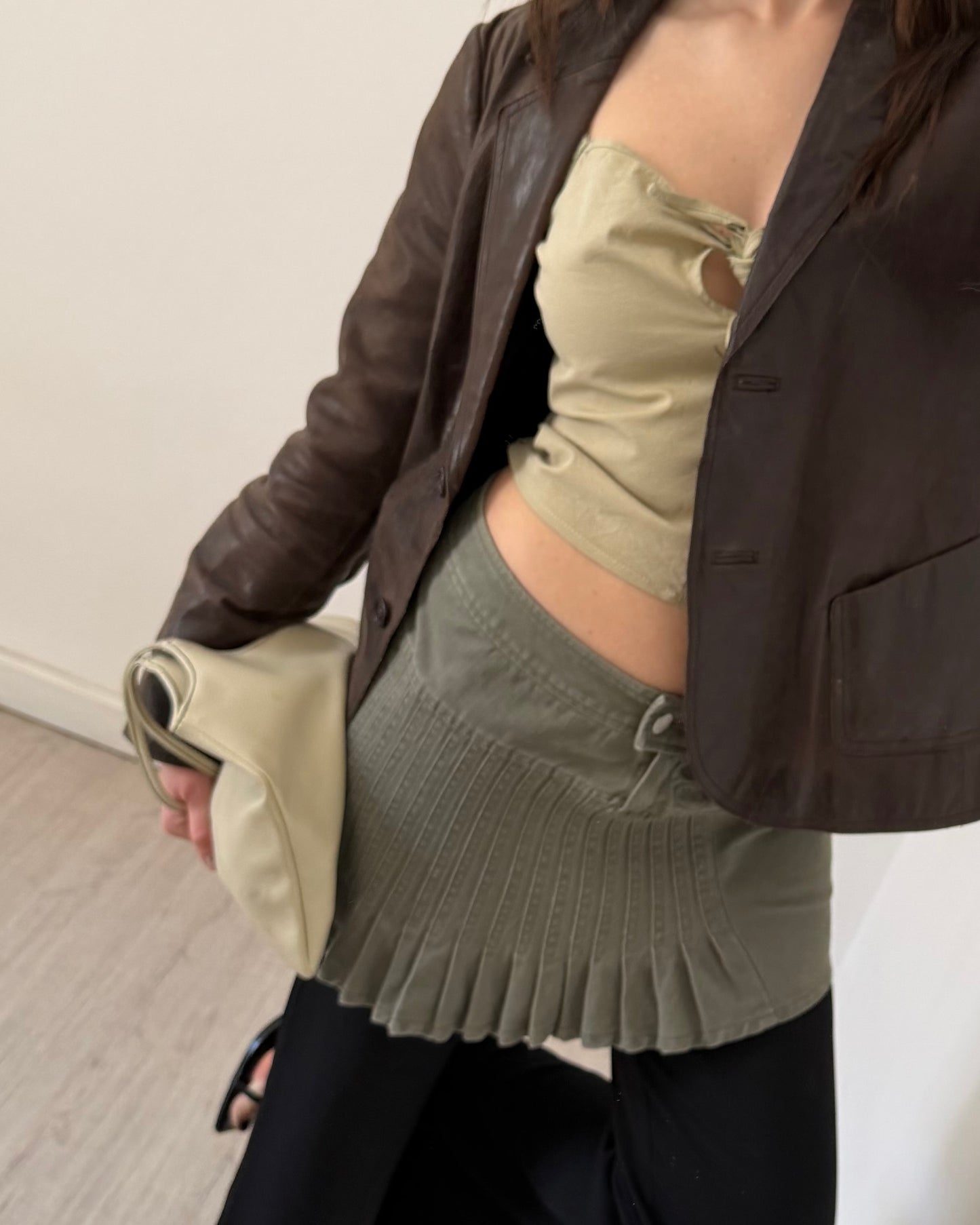Cotton cut out top
