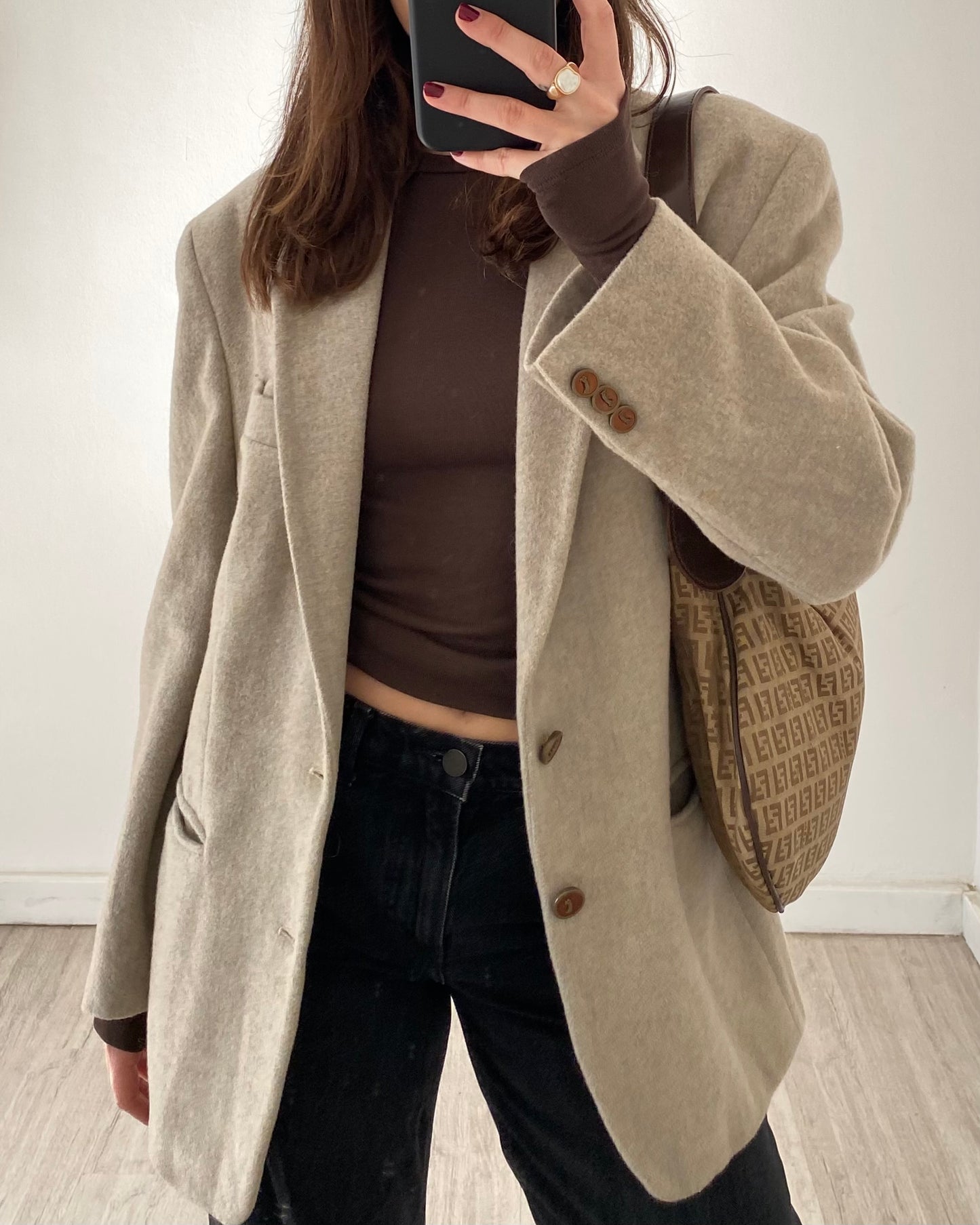 Neutral wool blazer