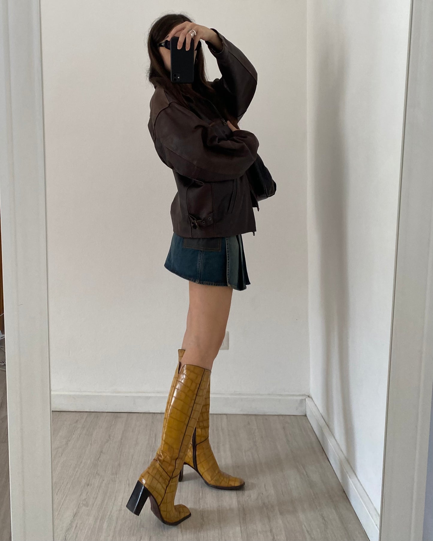 00s pleated denim skirt by Guess