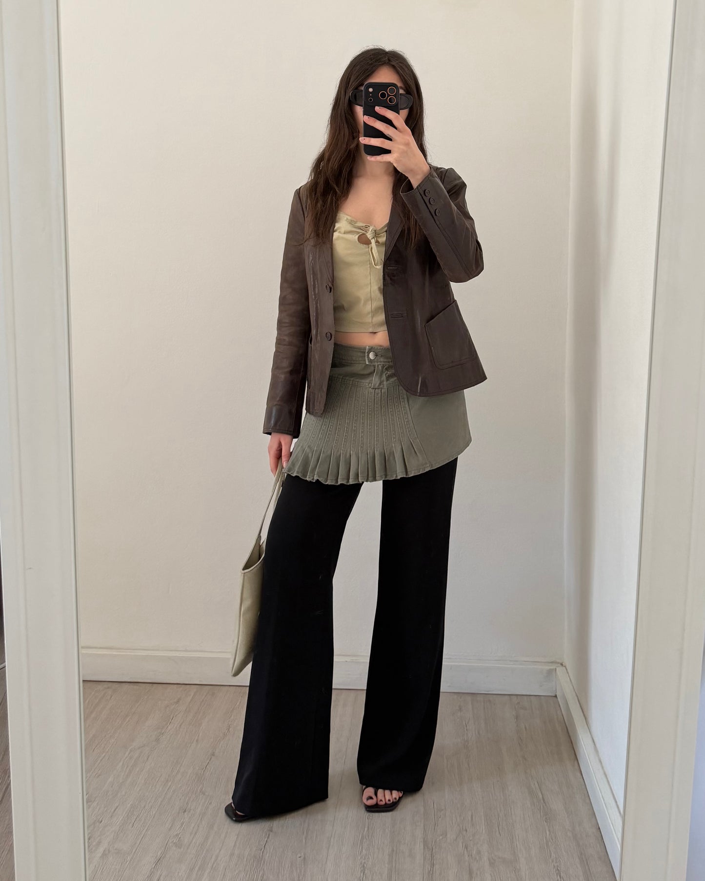 Cotton cut out top
