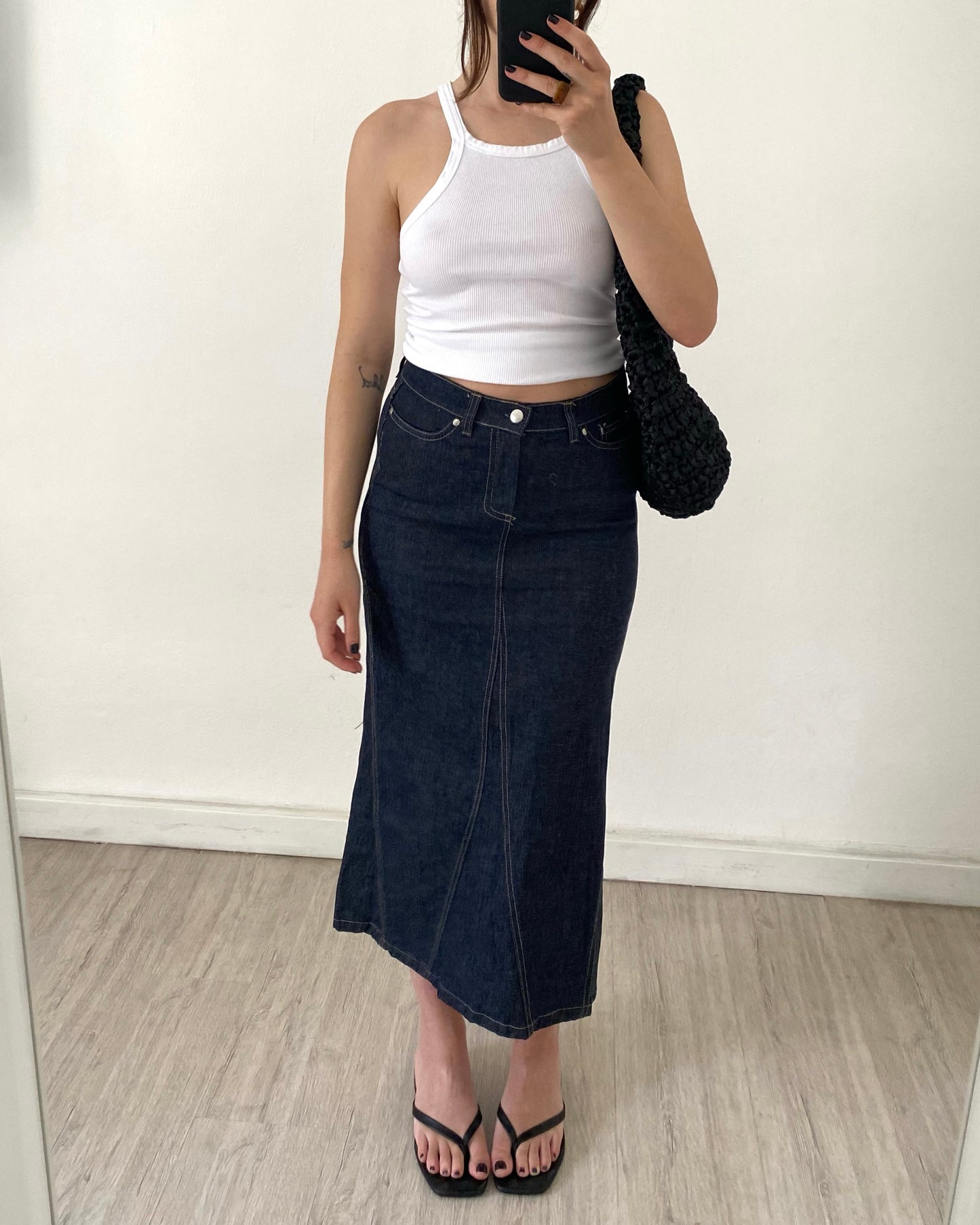 Longuette denim skirt