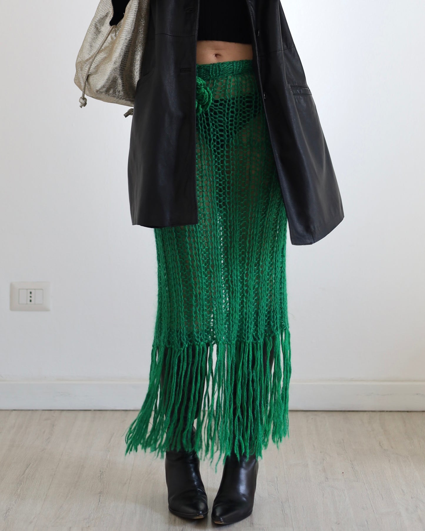 Knit midi skirt with fringes