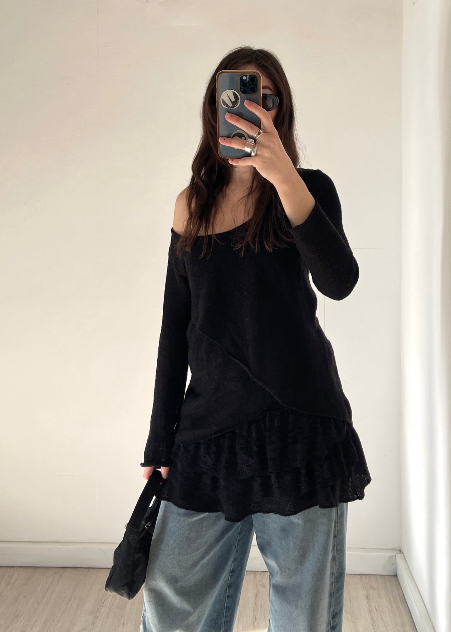 Long knit top with lace volants