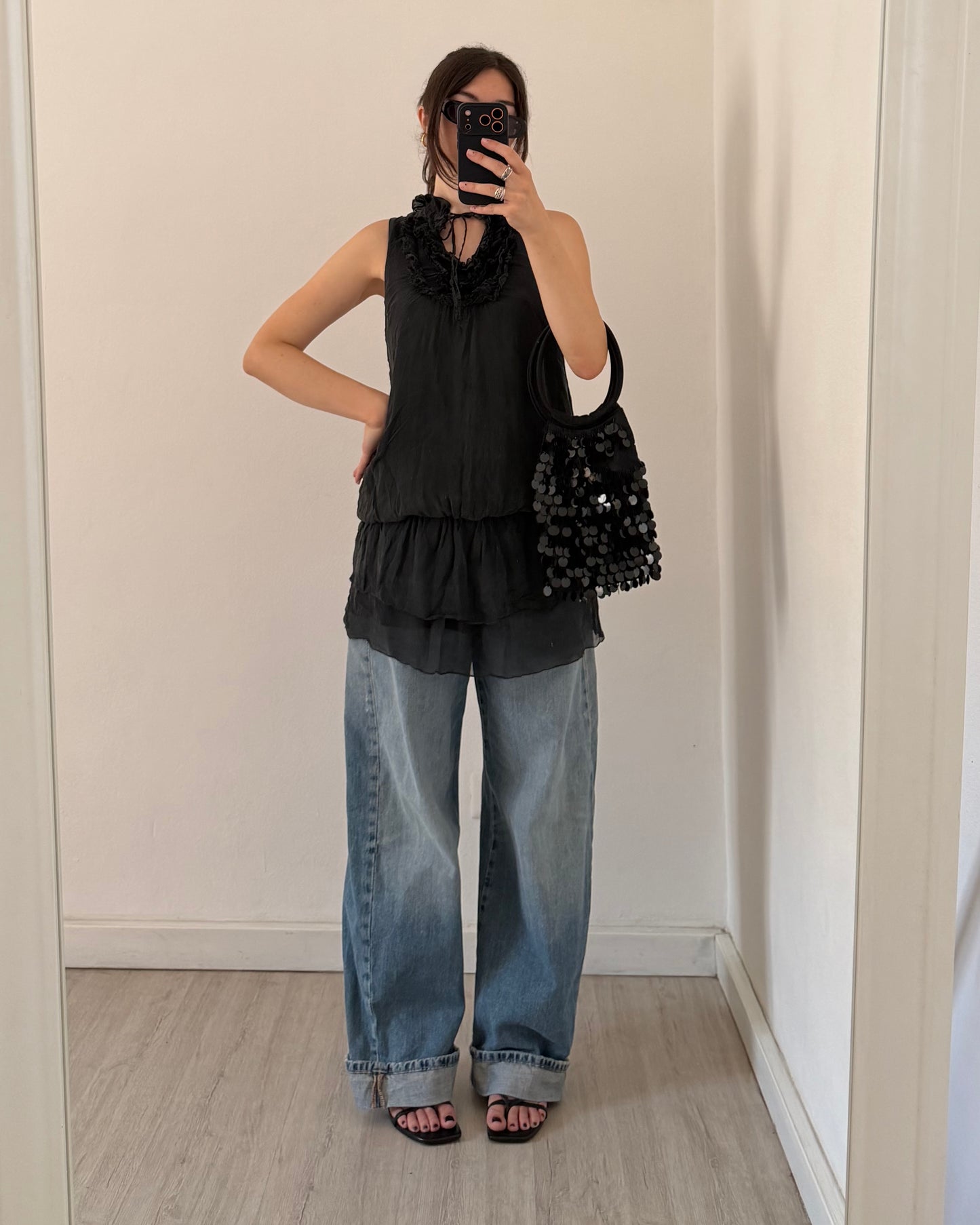 Sportstaff ruffle top