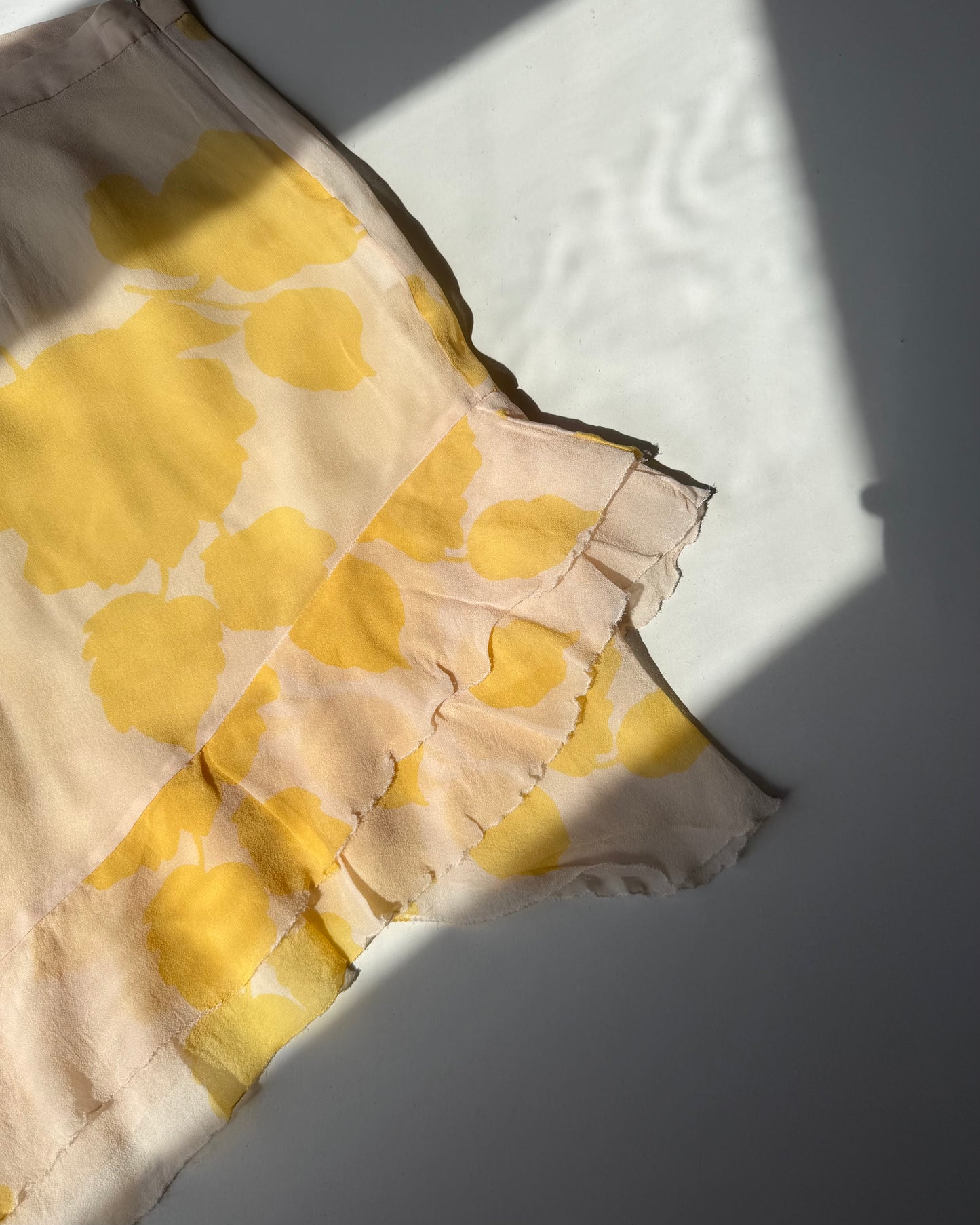 00s pastel yellow midi skirt