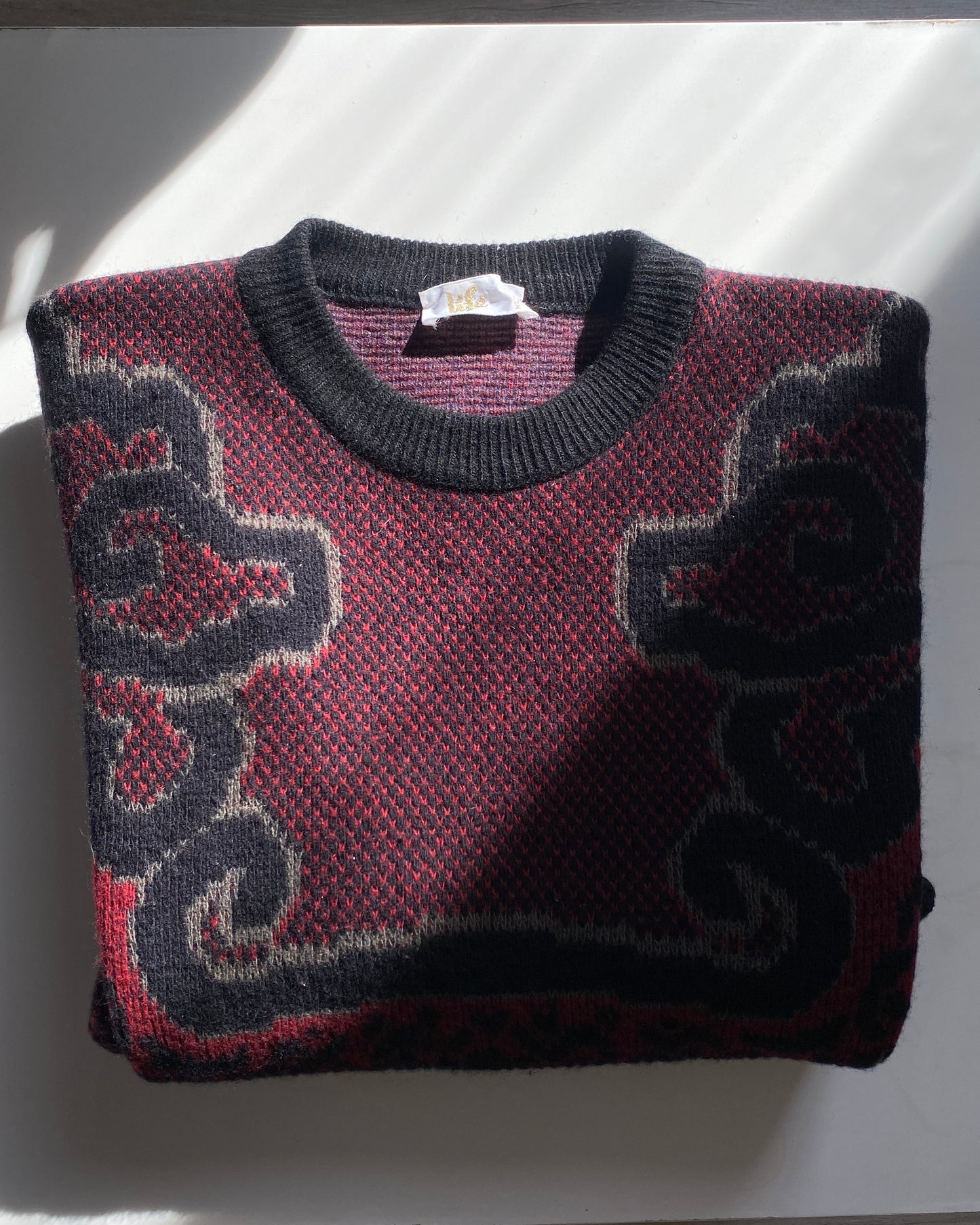 Vintage knit sweater