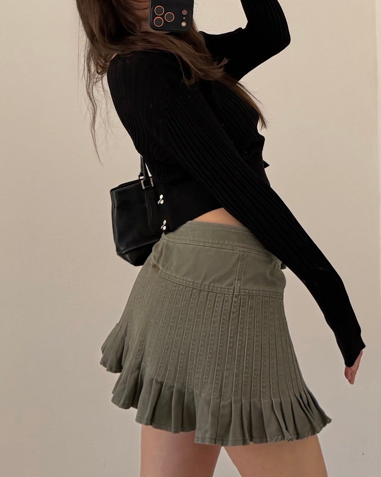 00s pleated mini skirt