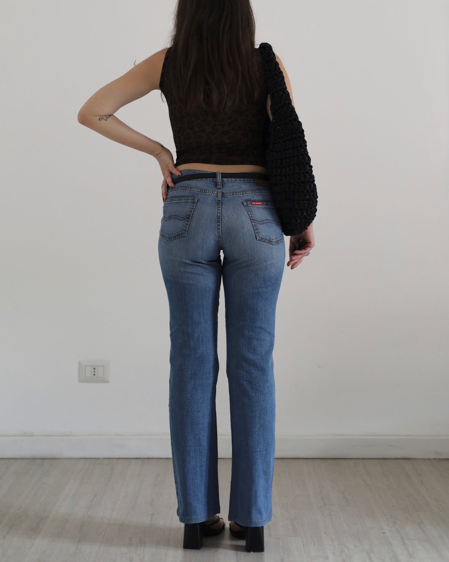 Low rise kick-flare jeans