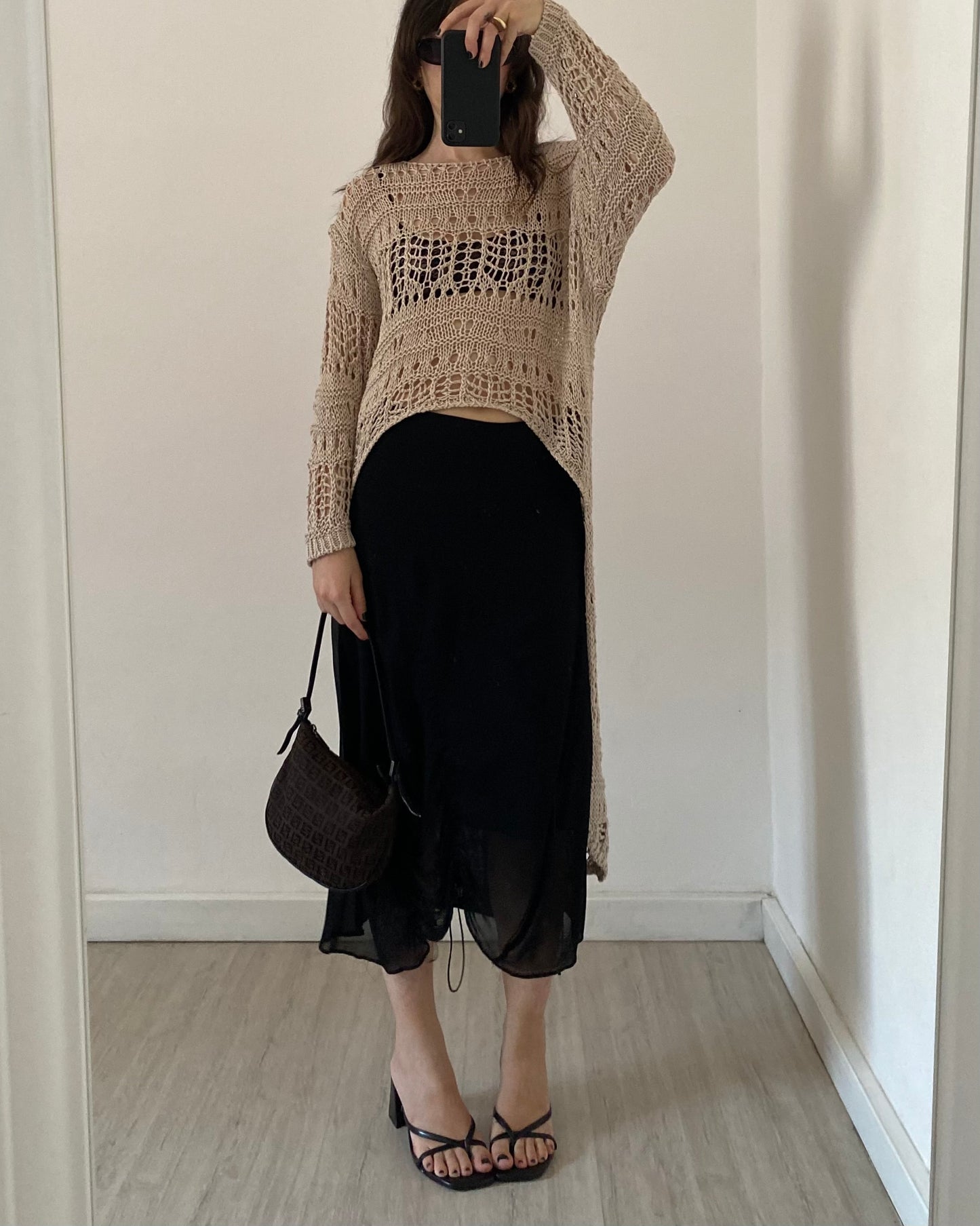 Crochet asymmetric top